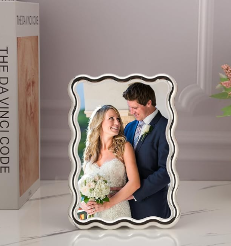Wave-designed high-end zinc alloy photo frame