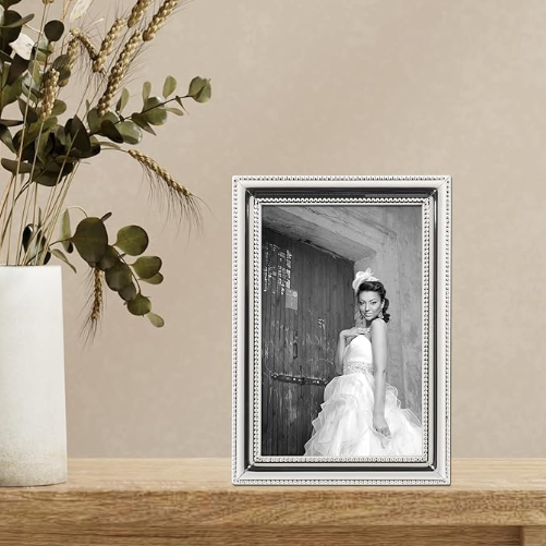 Metal photo frame with silver plate, exquisite beads