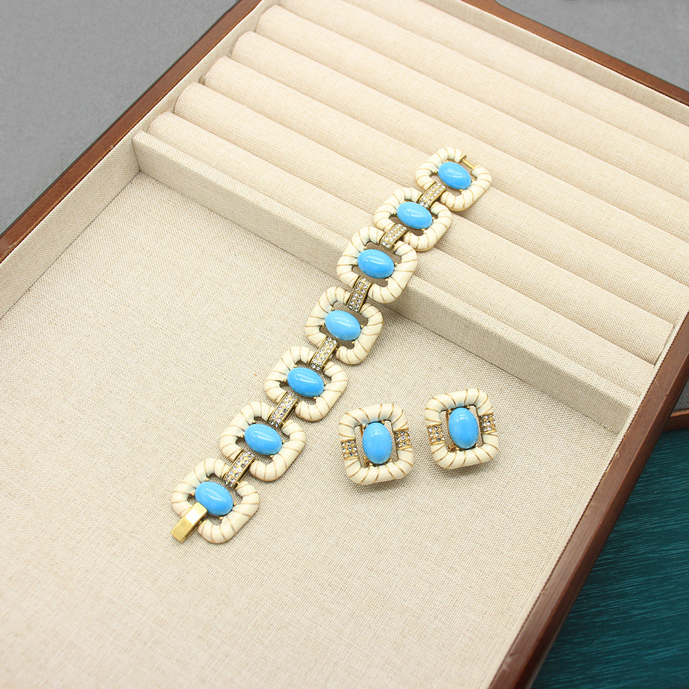 Antique jewelry imitation green pine bracelet earrings enamel square bracelet