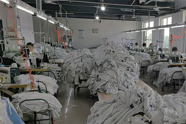 ‌Who are the leading apparel makers in China?‌