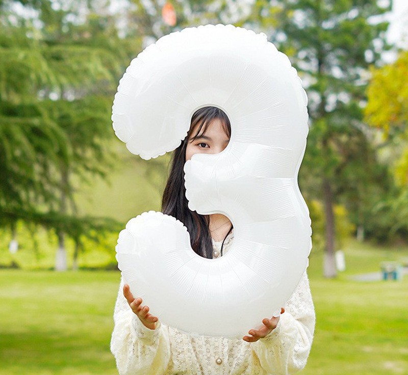 NUM-32-WHT-03 | 32 Inch White Foil Number 3 Balloon, Individual Pack Wholesale | Low MOQ