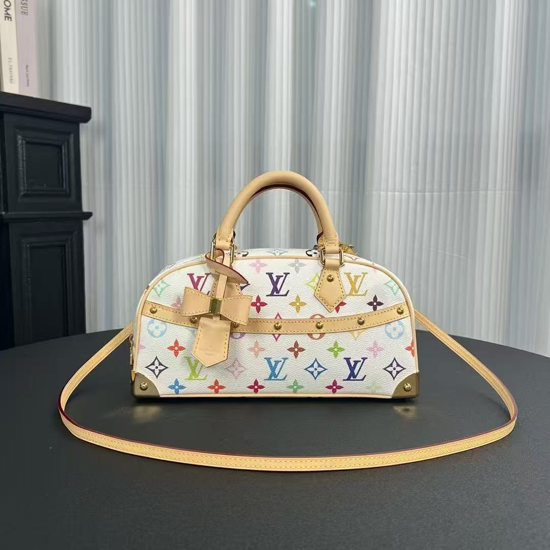 【163 Dynamic Chip】The highly anticipated white three-color bowling ball 13084M