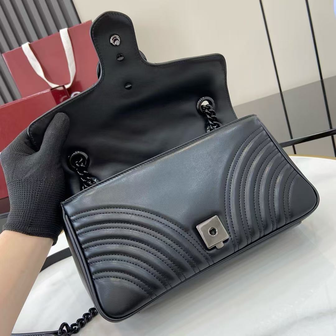 Imported original leather (55 cm high) (30 cm high) for use. Spring buckle flap weight: about 0.648 kg Model: 443497. Dimensions: 26 cm (width) x 15 cm (height) x 7 cm (deep) Microfiber lining color: brown/imported original leather. Italian creation