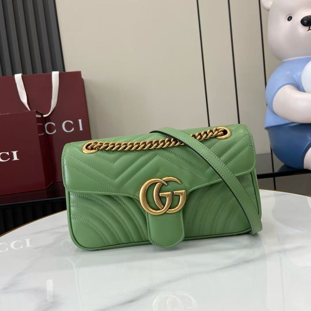 Imported original leather (55 cm high) (30 cm high) model: 443497. Dimensions: 26 cm (width) x 15 cm (height) x 7 cm (deep) Microfiber lining color: brown/imported original leather. Italian creation