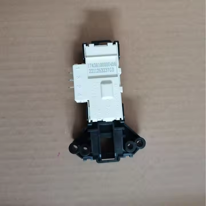 Brand New Fully Automatic Drum Washing Machine for Hotels 220V Manual Power Source Three-Insert Door Lock Plastic for Laundry