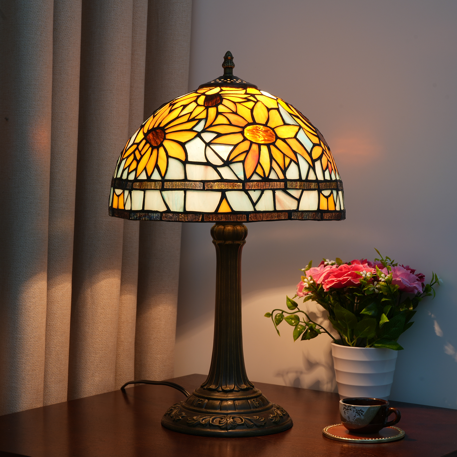 Blivuself Tiffany Style Table Lamp, Sunflower Stained Glass Lamp, Small Antique Bedside Lamp, for Nightstand Bedroom Living Room Home Office, Include LED,OFT-1187
