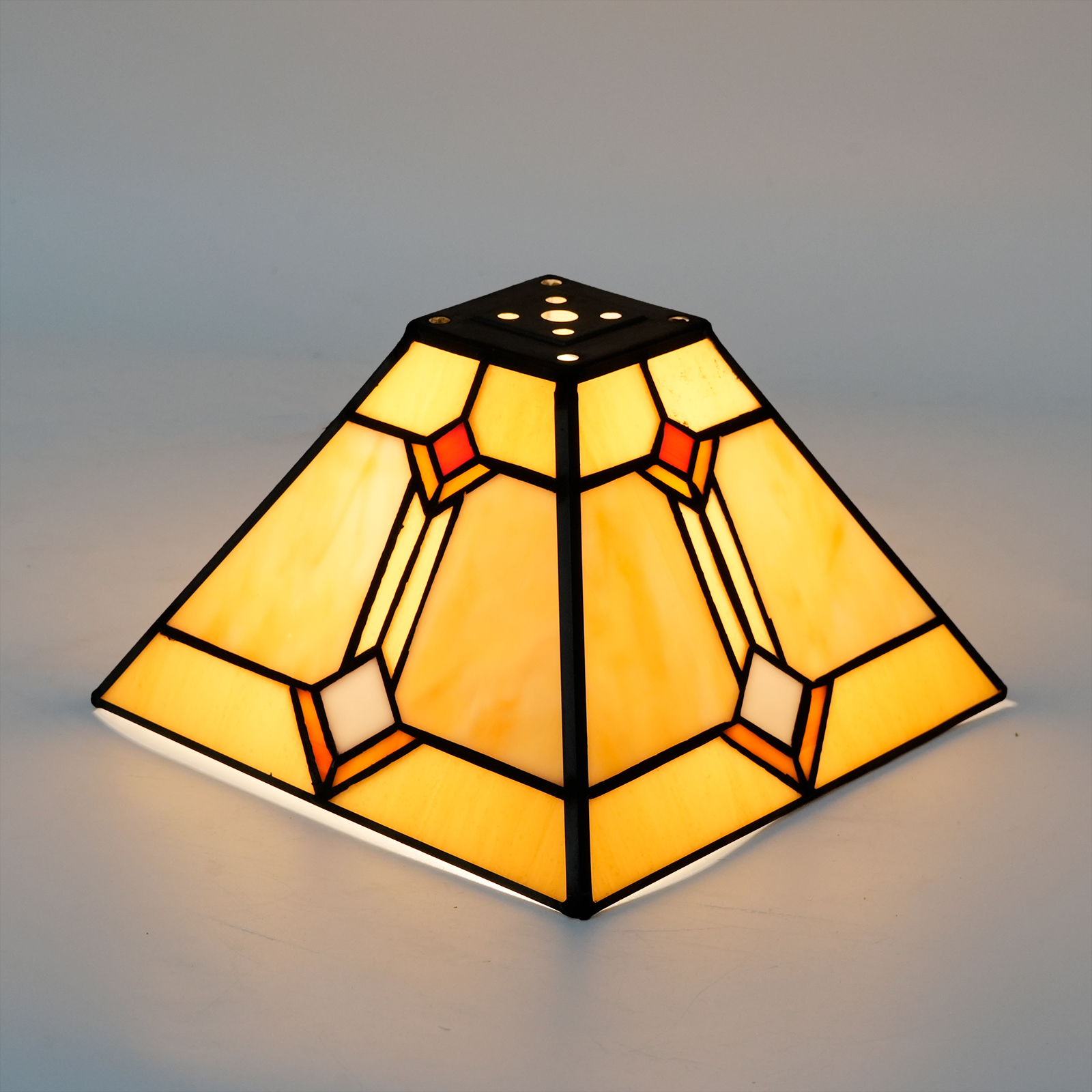 Blivuself Tiffany Lamp Shade 11 inch  Stained Glass Lamp Shade Handmade Vintage Art Deco Lampshades for Living Room Bedroom Restaurant, OFL180