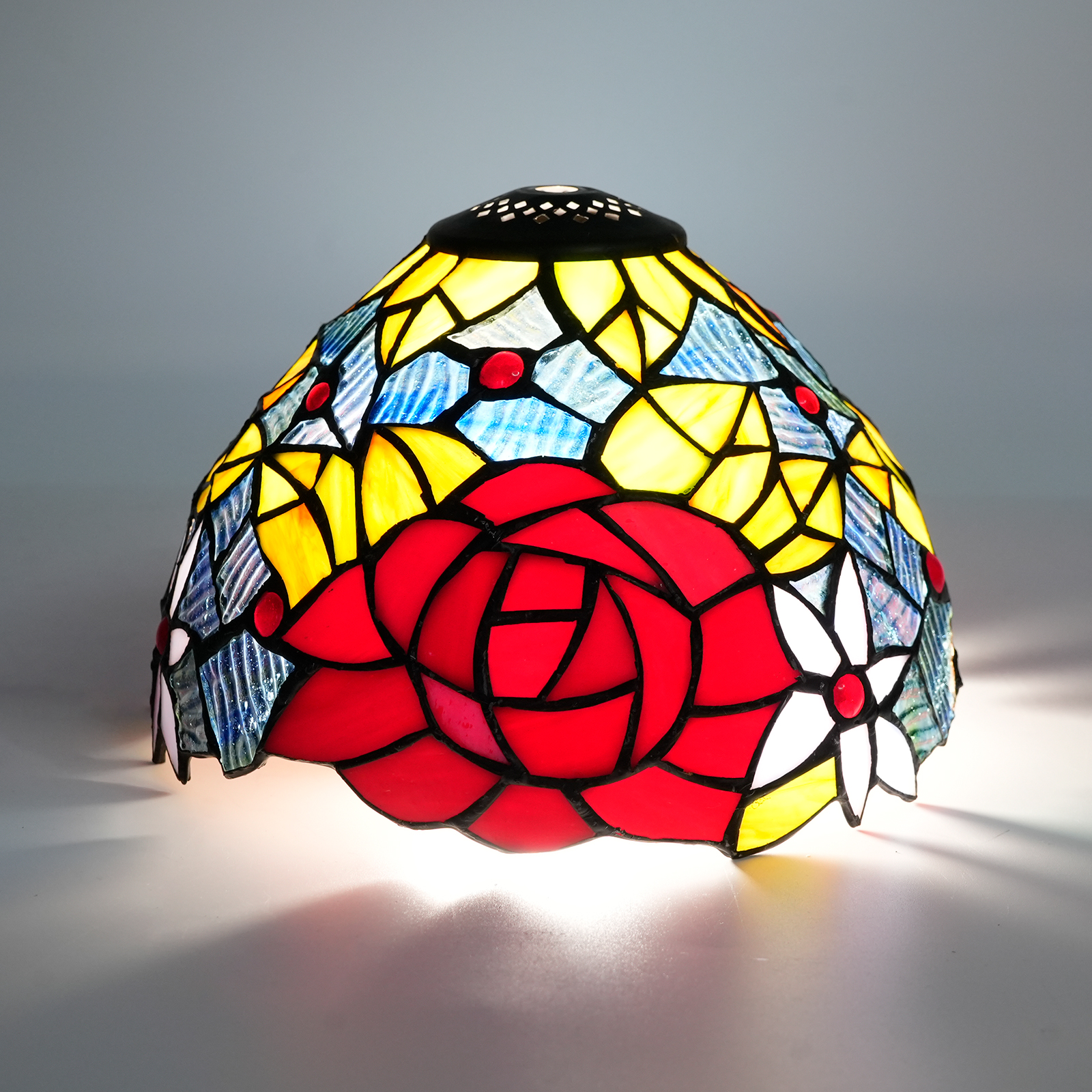 Blivuself Tiffany Lamp Shade 8 inch Red Roses Stained Glass Lamp Shade Handmade Vintage Art Deco Lampshades for Living Room Bedroom Restaurant, WX3125X