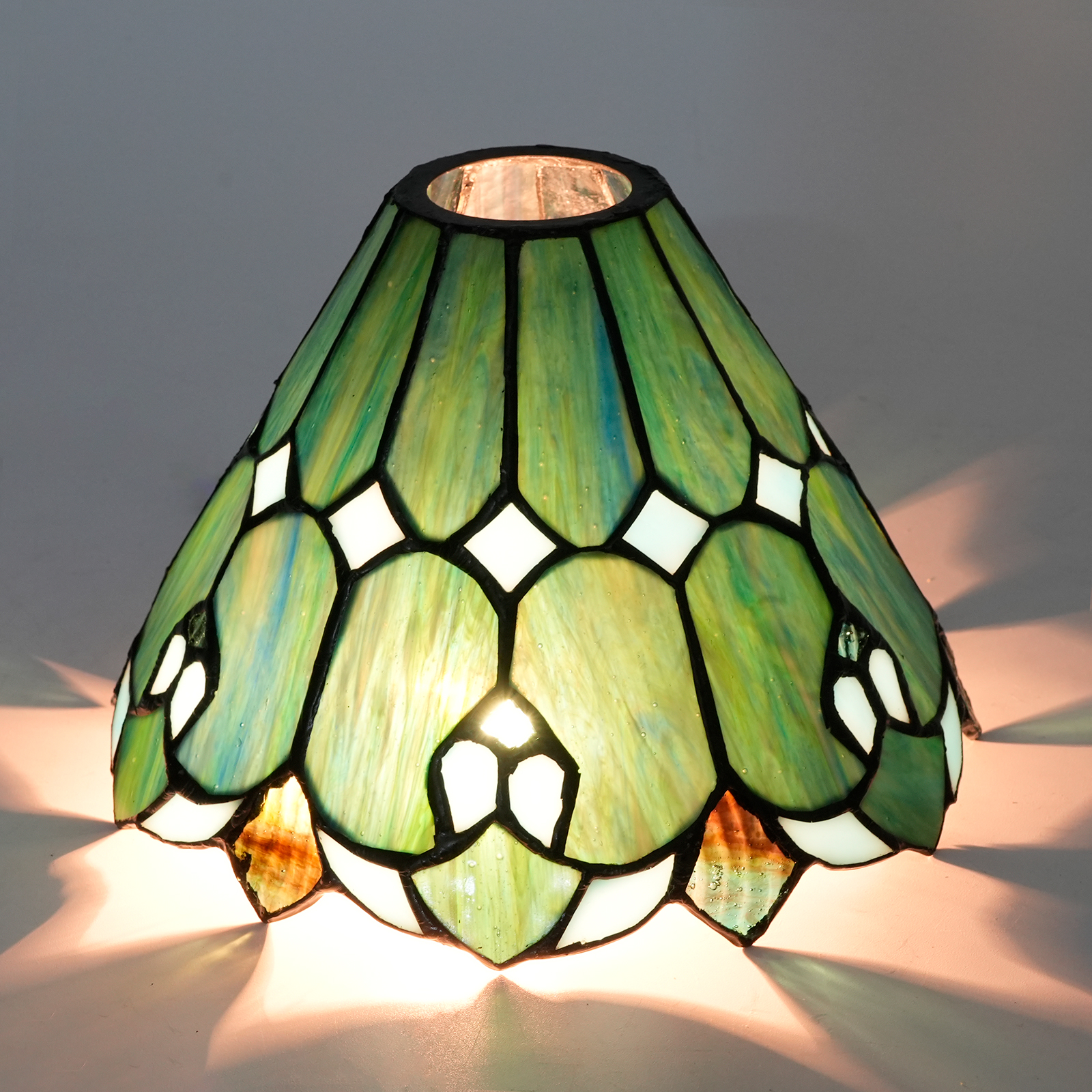 Blivuself Tiffany Lamp Shade 8 inch Blue Umbrella Lantern Stained Glass Lamp Shade Handmade Vintage Art Deco Lampshades for Living Room Bedroom Restaurant, XC5505D