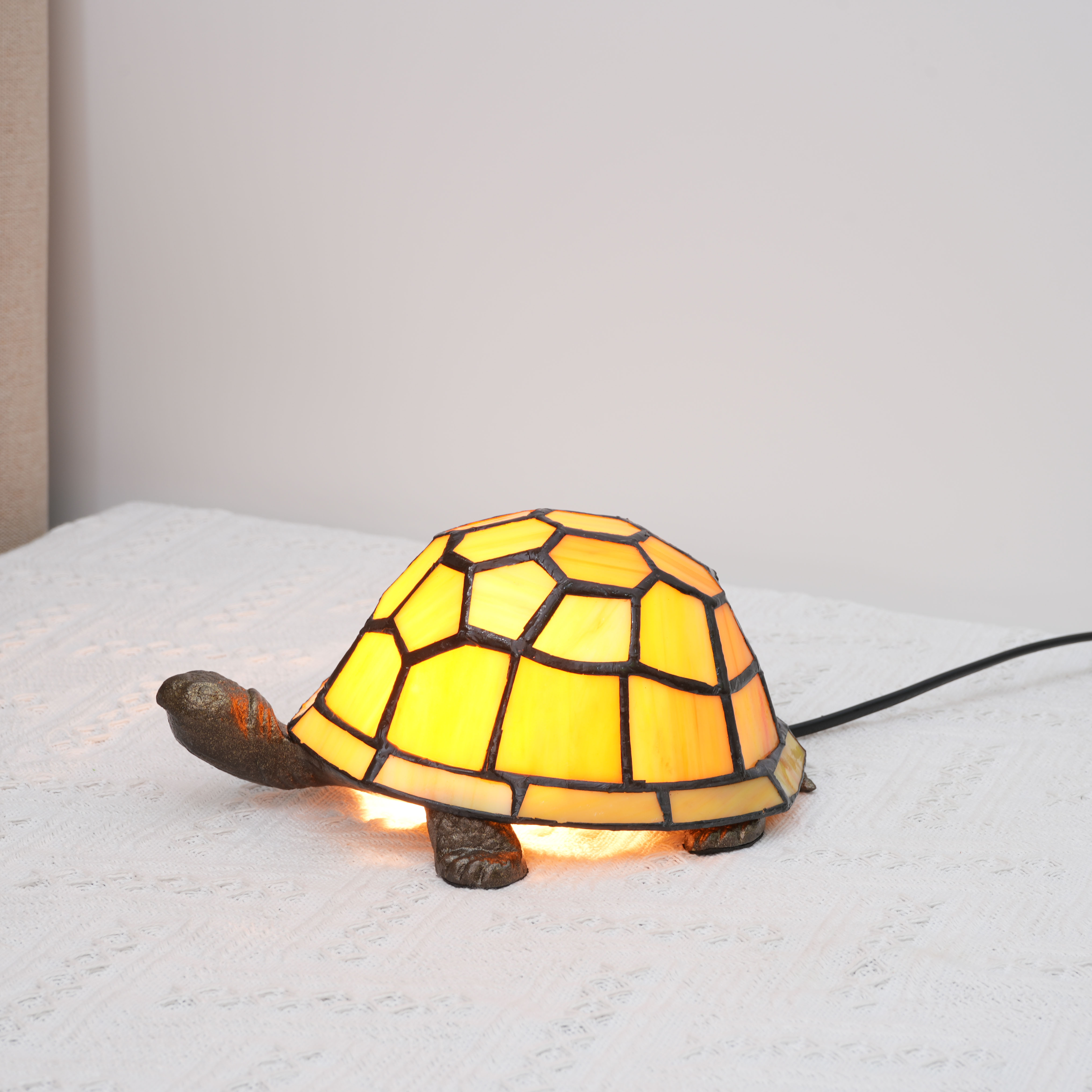 Blivuself Tiffany  Stained Glass yellow Mini Turtle Nightlight Bedroom Bedside Reading light Dorm bar Warm Vintage style Mini Cute Kids decorated uniquely Cute Cottage 4 inch Country nightstand light Lamp OFU1126
