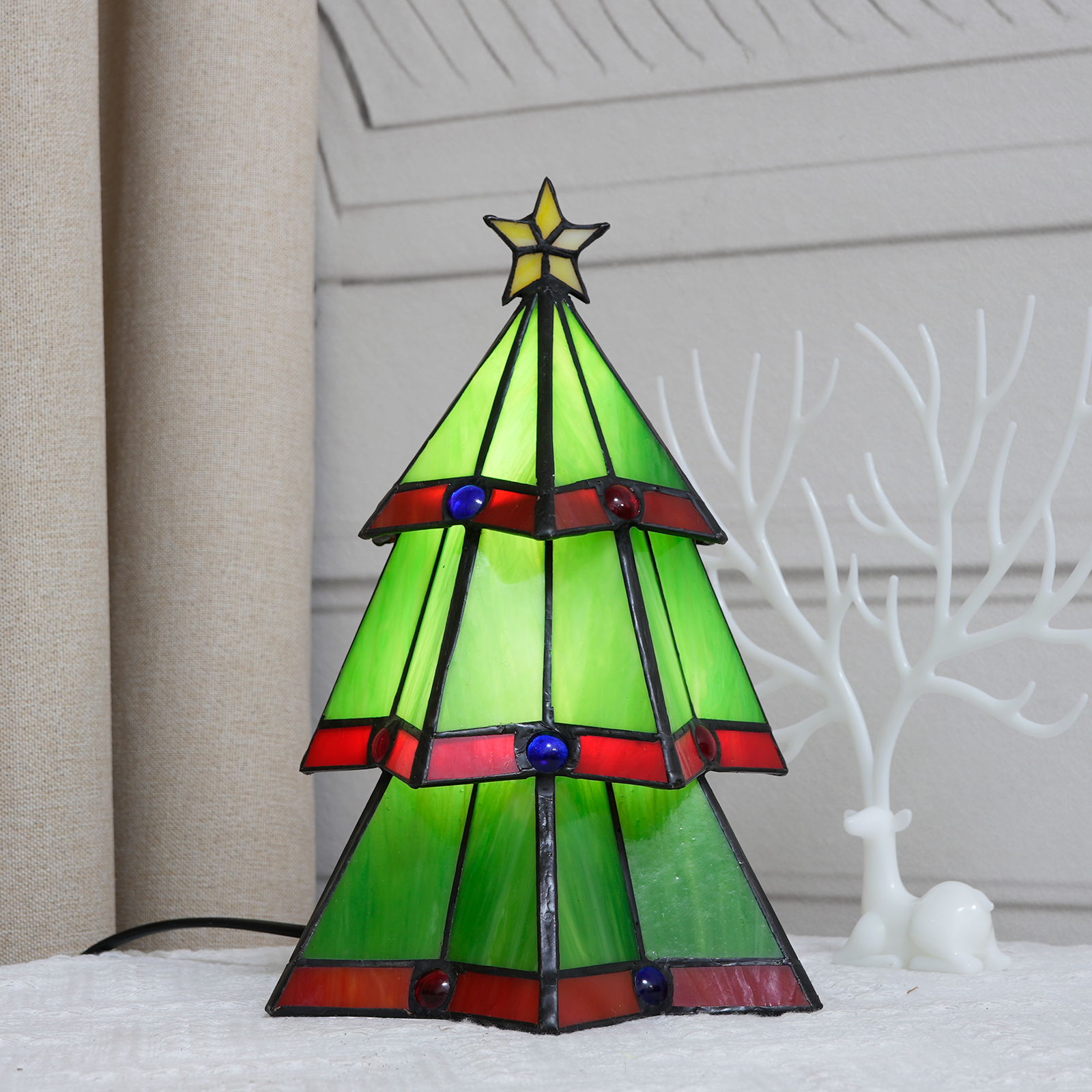 Blivuself Tiffany Style Stained Glass Lamp Green Christmas Tree Decorations Christmas Decoration Style Living Room Bedroom Headboard Warm Vintage Style Green Christmas Night Light Mini Cute Children Decorated Unique Cottage Aesthetic Nightstand Lamp Green Christmas Tree OFU1140