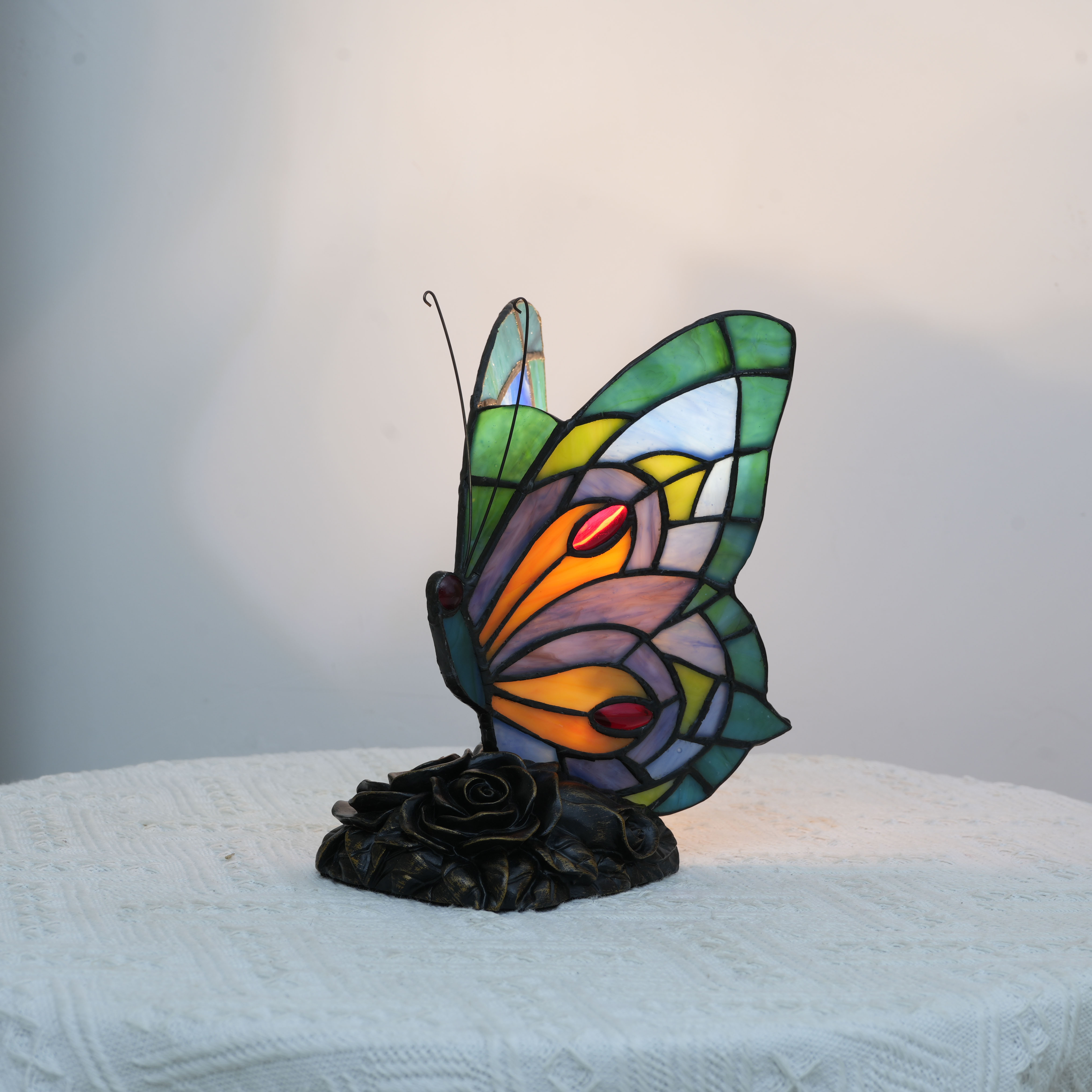 Blivuself Tiffany Style Green Mini Butterfly Nightlight Stained Glass Bedroom Bedside Lamp Or Table Lamp Led Bulb Colorful Vintage Butterfly Decoration Perfect For Giving To Kids, Girls, Families, Holiday Gifts, Etc. Red Bead Small Butterfly Lamp OFU1182