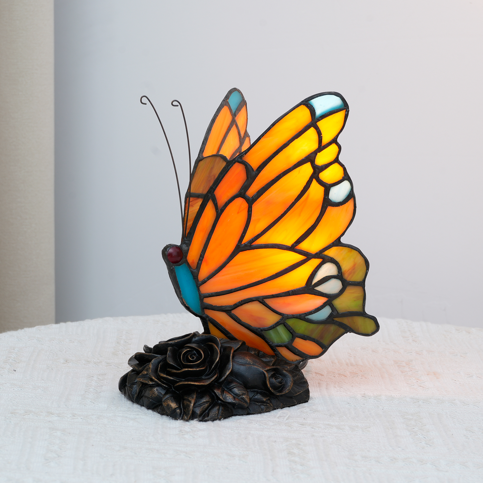 Blivuself Tiffany Style Orange Mini Butterfly Nightlight Stained glass bedroom bedside lamp or table lamp LED lamp Colorful vintage butterfly decoration perfect for giving to children, girls, families, holiday gifts, etc. Orange small butterfly lamp OFU1188