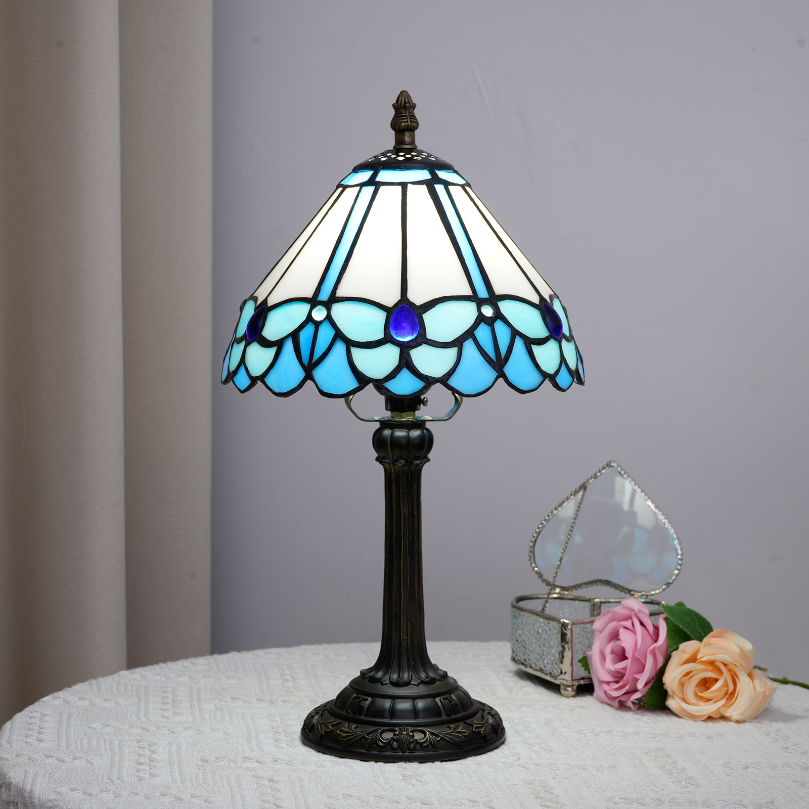 Blivuself Tiffany  Style Stained Glass Desk Lamp 8-Inch Blue Small Butterfly Pattern Desk Lamp For Bedroom Bedside Table Study Reading Desk Lamp Kitchen Dormitory Office Cafe Corridor Library Bar Decoration Furniture Decoration European And American Country Countryside Retro Style Unique Lovely Comfortable Life 8-Inch Sky Blue Butterfly Square Desk Lamp OFU1191