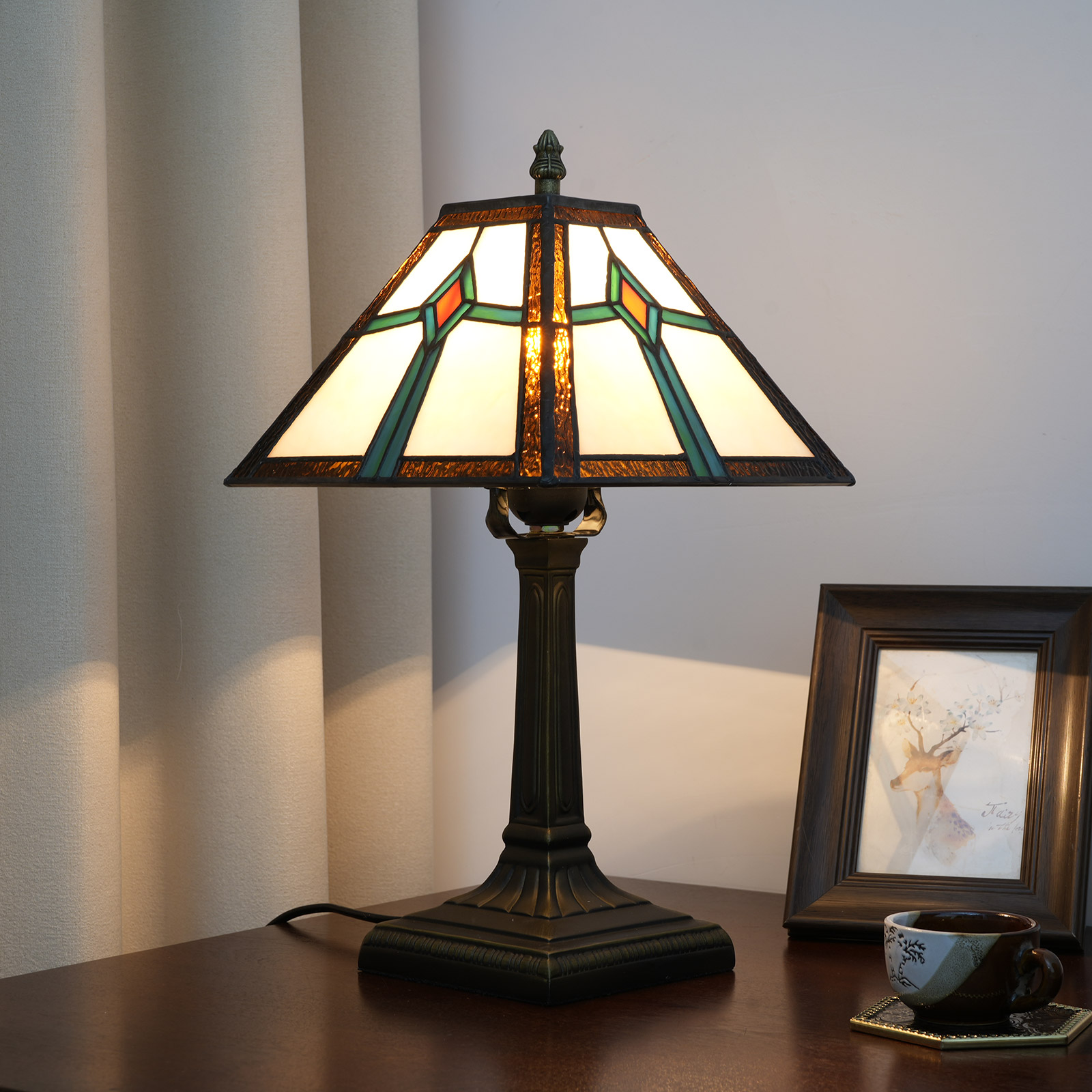Blivuself Tiffany  Style Stained Glass Desk Lamp 8-Inch Green Desk Lamp For Bedroom Bedside Table Study Reading Desk Lamp Kitchen Dormitory Office Cafe Corridor Library Bar Decoration Furniture Decoration European And American Country Countryside Retro Style Unique Lovely Comfortable Life 8-Inch Tea Green Square Desk Lamp OFU1197