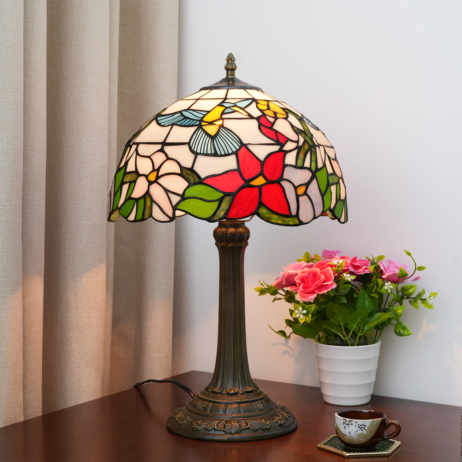 Blivuself Tiffany Style Stained Glass Lamp Shade European Style Retro Style Simple Pastoral Style White Bird Hummingbird 12 Inch Desk Lamp Eye Protection Lamp Is Suitable For Decorating Living Room, Study, Bedroom Nightstand, Table Lamp, Decorative Retro Glass Lamp Shade, Desk, Retro Glass Desk, Kitchen Furniture Decoration 12 Inch Bird Hummingbird Lamp OFT1026