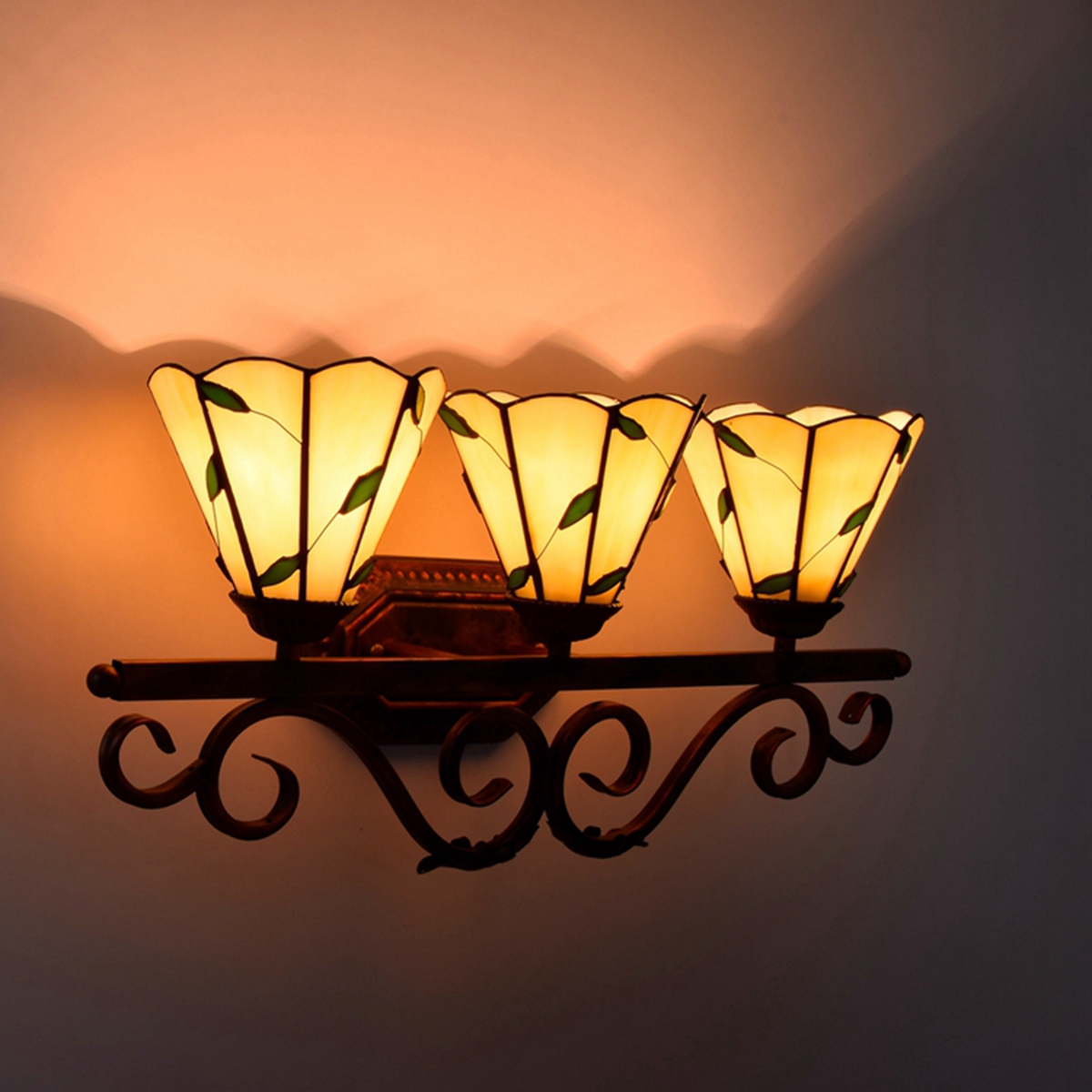 Blivuself Tiffany European Vintage Style Stained Glass 6 Inches Warm Leaves Pure Hand-Made Glass Lamp Shade Suitable For Dining Room Bedroom Bed Wall Lamp Home Decoration Light Luxury Style Living Room Background Wall Passage Wall Lamp 6 Inches Warm Leaves - Three Red Bronze Wall Lamp OFW1070
