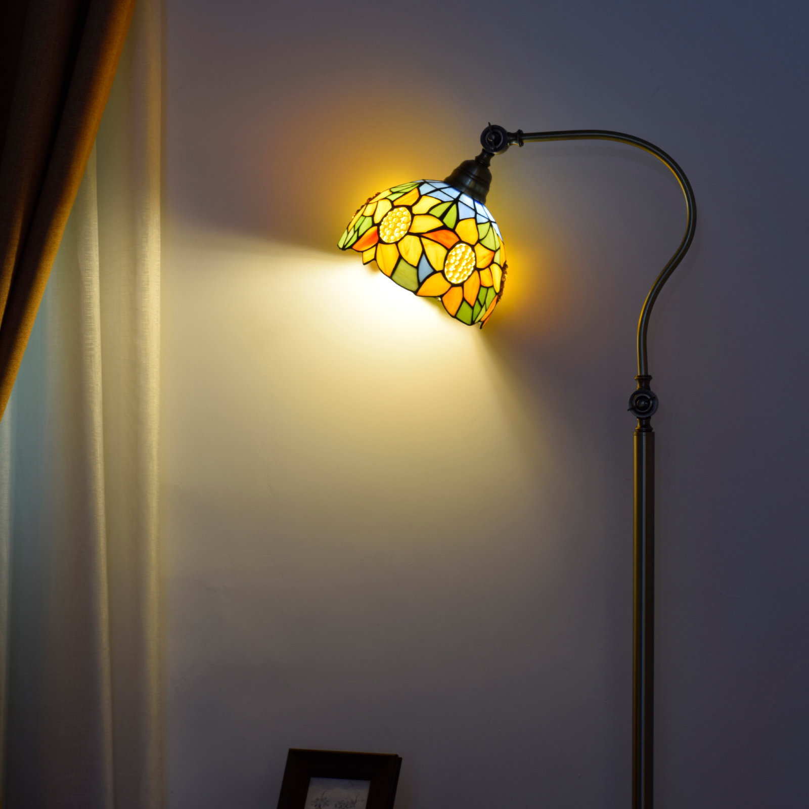 Blivuself Tiffany Navia Style Garden Design 8-Inch Blue Background Yellow Sunflower Handcrafted Stained Glass Lamp Shade Metal Downward Floor Lamp Vertical Adjustable Led Reading Light Traditional Art Home Decoration 8-Inch Board Bead Sunflower - Downward Floor Lamp Suitable For Bedroom Living Room Office Study Corridor Cafe Etc OFCP1031