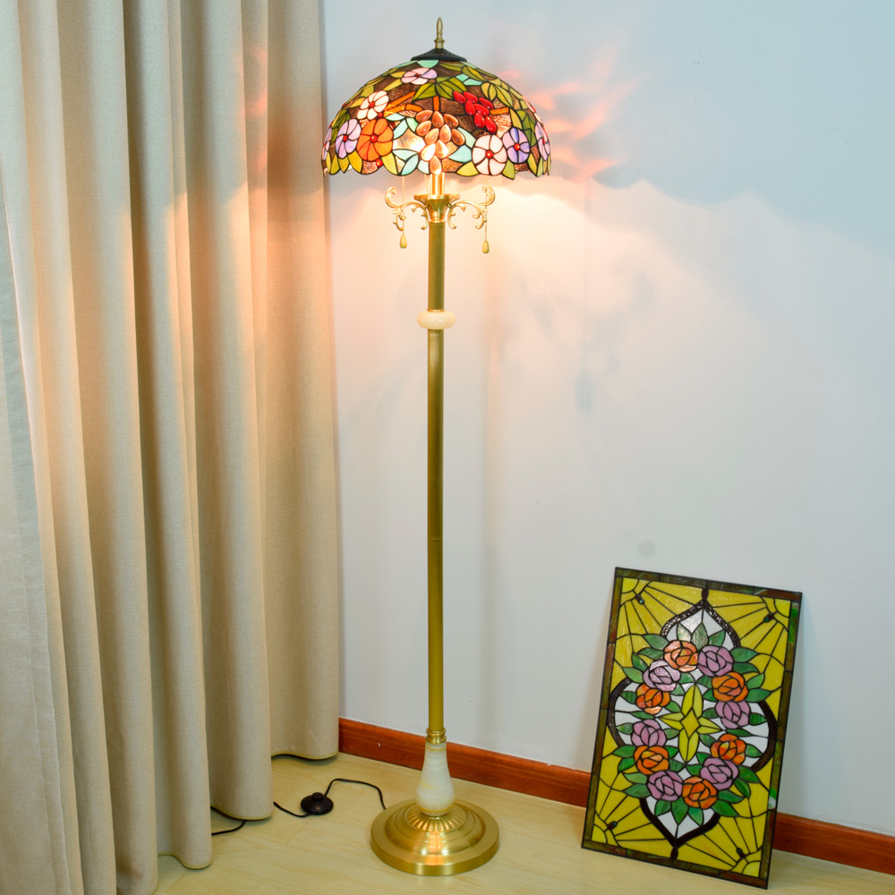 Blivuself Tiffany Floor Lamp Traditional European Retro Style Design 16-Inch Red Bead Grape Floor Lamp Handmade Stained  Glass Lamp Shade, Brass Material Base, Exquisite Antique Craft Home Decoration, Indoor Lighting For Bedroom Living Room Office Study 16-Inch Grape Flower - Jade Copper Floor Lamp  OFCP1001