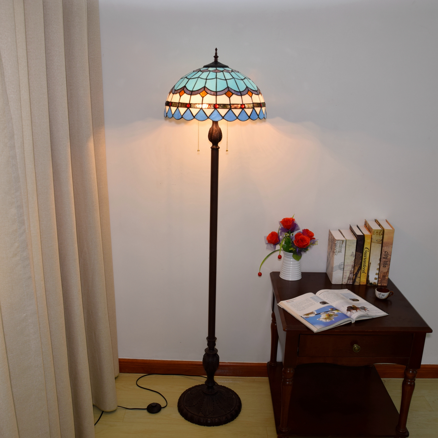 Blivuself Tiffany Floor Lamp European Retro Traditional Design 16 Inches Blue Mediterranean Feathers Handmade Stained Glass Lamp Shade, Indoor Lighting Light Luxury Style Classical Art Home Decoration For Bedroom Living Room Office Study, Etc. OFCP1017