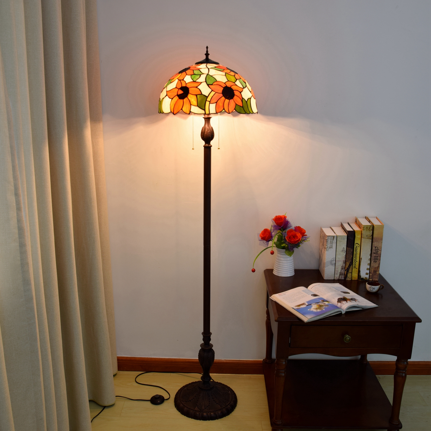 Blivuself Tiffany Floor Lamp European Country Style Design 16 Inches White Background Orange Sunflower Handmade Stained Glass Lamp Shade, Indoor Lighting Retro Medieval Classical Art Home Decoration For Bedroom Living Room Office Study, Etc. OFCP1006