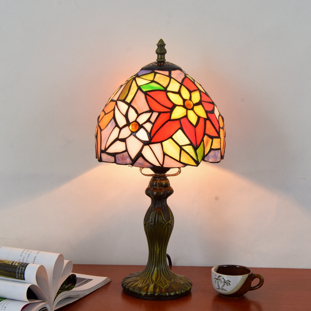 Blivuself Tiffany Table Lamp Vintage Country Style 8 Inch Red Chrysanthemum Hand-Made Stained Glass Lamp Shade, Classical Art Style Home Decoration, Suitable For Bedroom Living Room Office, Etc., 8 Inch Chrysanthemum - Flat Base Table Lamp OFT10009