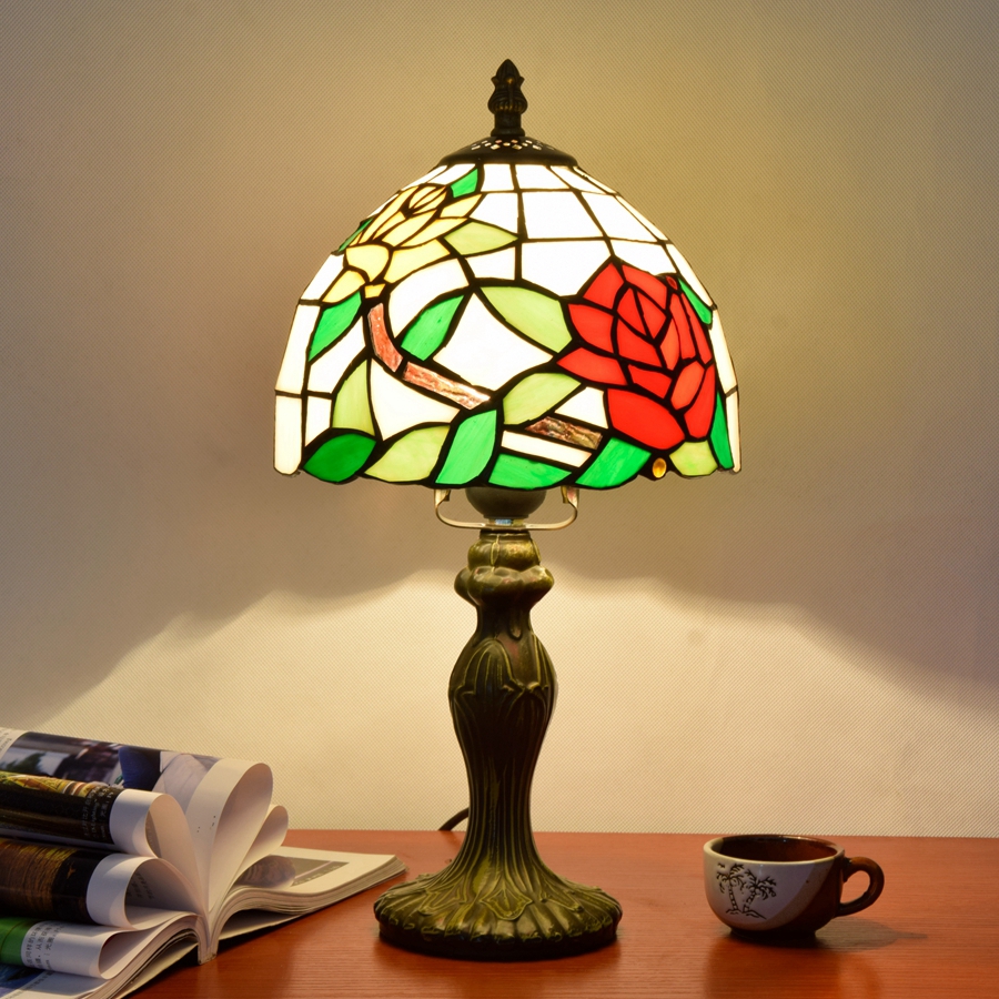 Blivuself Tiffany Table Lamp Vintage Country Style 8-Inch Red And Yellow Two-Color Rose Hand-Made Stained Glass Lamp Shade, Classical Art Style Home Decoration, Suitable For Bedroom Living Room Office, 8-Inch Two-Color Rose-Flat Base Table Lamp OFT10010