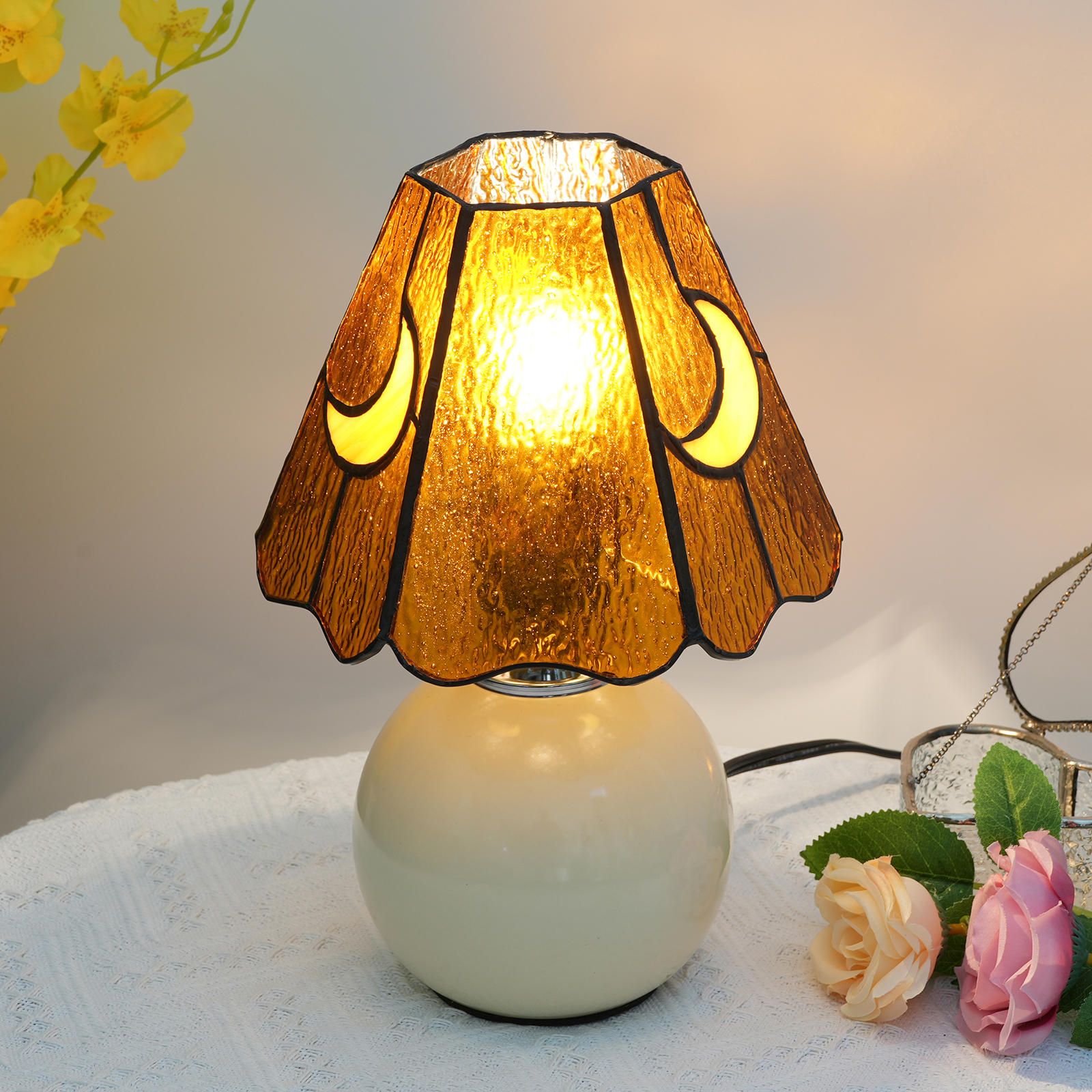 Blivuself Tiffany Table Lamp Victorian Style Handmade Stained Glass Lamp Shade Tea Water Print Moon Table Lamp Suitable For Bedroom Bedside Office Art Deco Nightlight Eye Protection Light Retro Home Decoration Big Mouth Ceramic Table Lamp Tea Water Print Moon - Ceramic Table Lamp OFU1064
