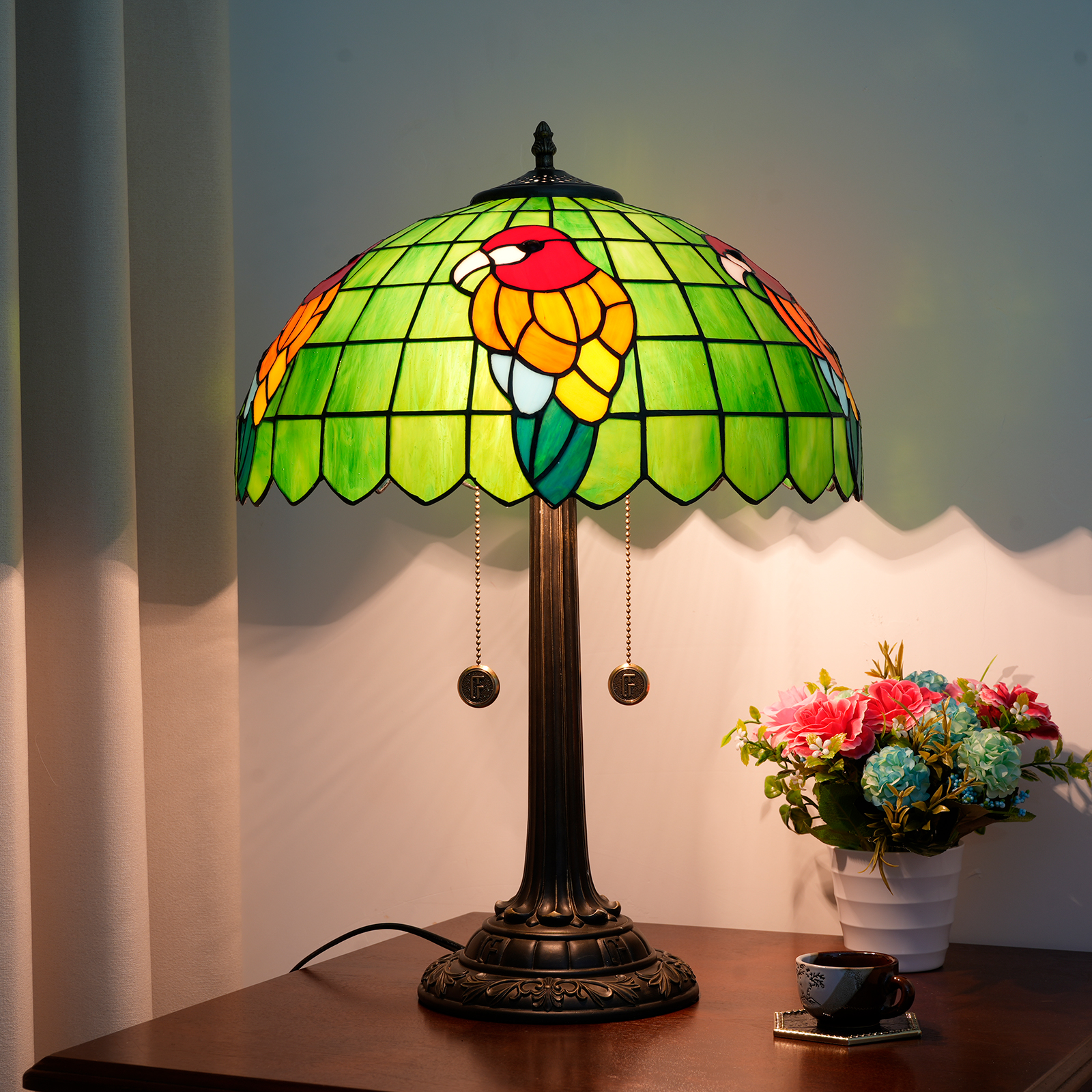 Blivuself Tiffany Table Lamp Victorian Style 16 Inch Green Background Red Parrot Handmade Stained Glass Lamp Shade, European Vintage Style Indoor Lighting Eye Protection Reading Light, Suitable For Bedroom Dining Room Office, 16 Inch Green Parrot -Of Chain Table Lamp OFT1267