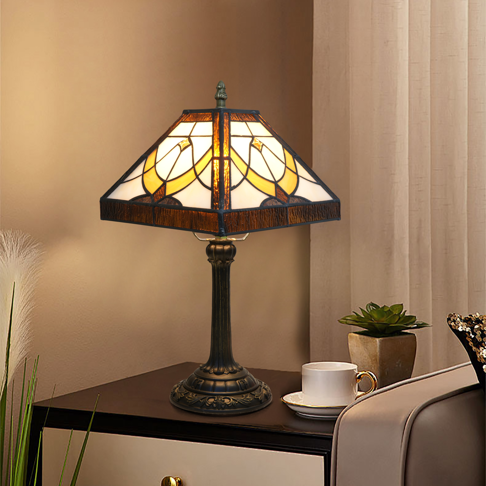 Blivuself Tiffany Style Handcrafted Tea-Colored Square Table Lamp, 8-Inch Stained Glass Lampshade, Retro Aesthetics, Lighting Up Time, Suitable For Home Decoration Art In Dormitories, Coffee Shops, Office Areas, Etc（OFU1238）