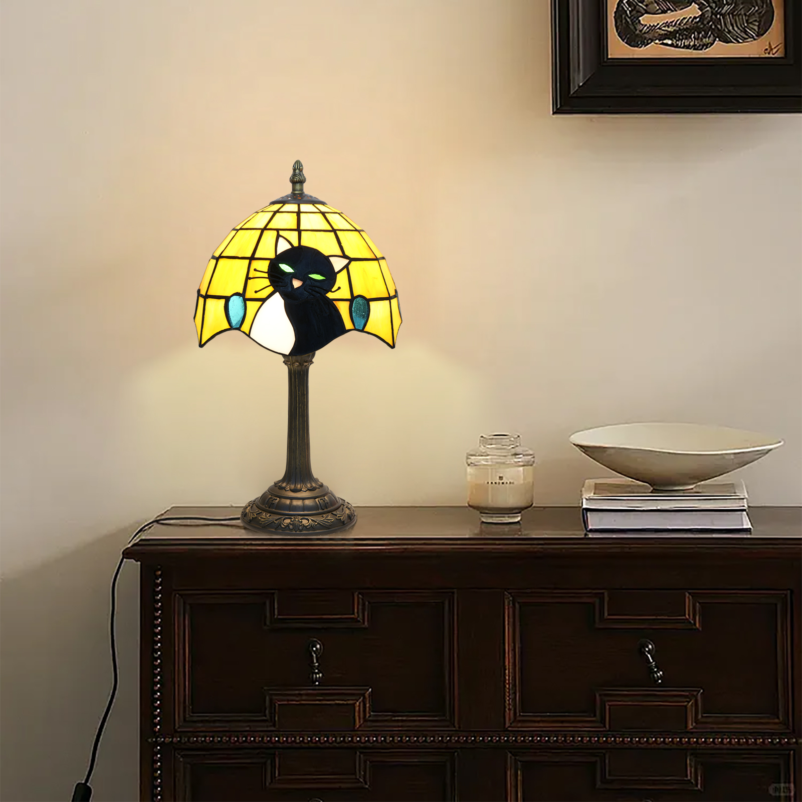 Blivuself Tiffany Retro-Style Table Lamp, 8-Inch Black And White Cat-Patterned Bedside Lamp, Handcrafted Stained Glass Lampshade, Suitable For Home Decoration Artworks Such As Dormitories, Bedrooms And Living Rooms（OFU1260）