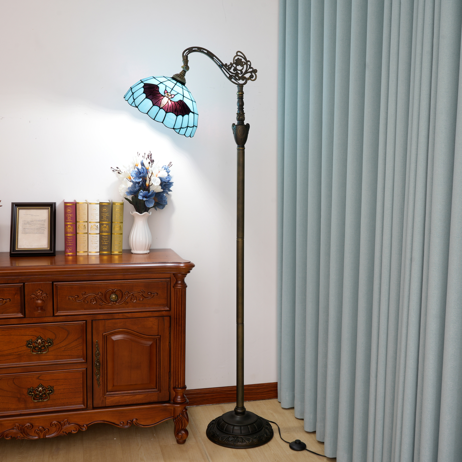 Blivuself Tiffany Floor Lamp 12 Inch Blue Bottom Black Bat Colored Glass Light Classical Art Style Adjustable Lighting Eye Protection Reading Light Suitable For Study Bedroom Dining Room Office Tiffany Retro Style Home Decoration（OFX042）