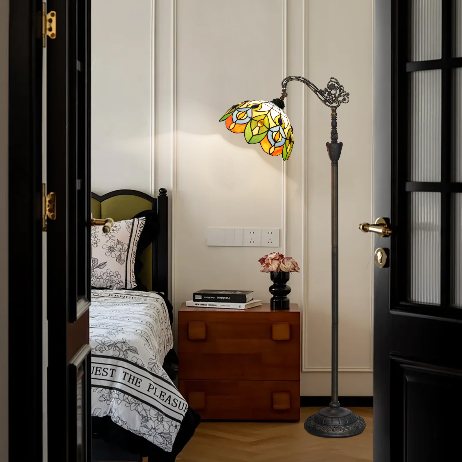 BLivuself Tiffany Floor Lamp 12 Inch Peacock Tail Stained Glass Lamp Tiffany Retro Style Adapted Bedroom Dormitory Dining Room And Other Classical Art Home Decoration Art Crafts Ofx029