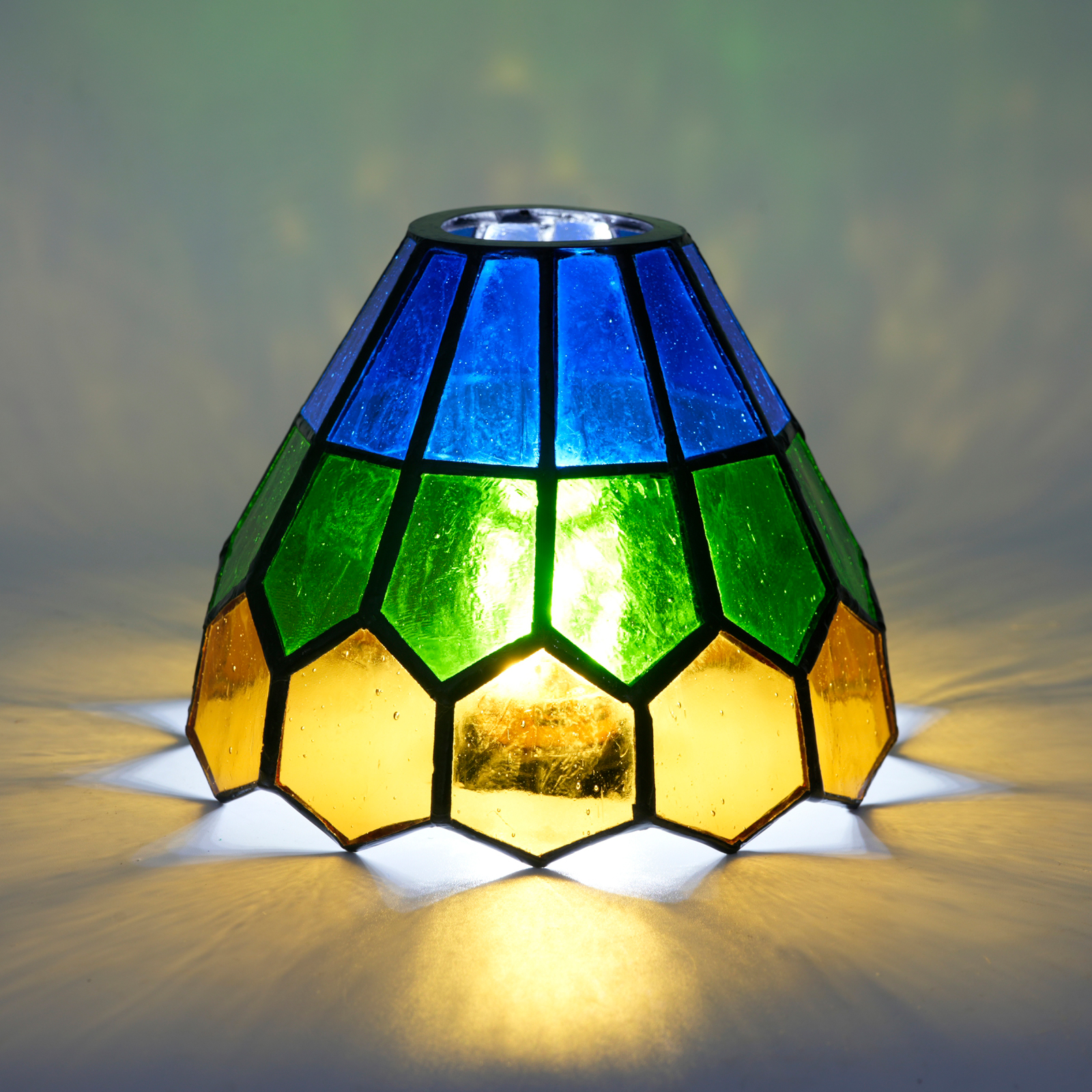 Blivuself Tiffany Style Handmade Creative  Stained Glass Lampshade 6 Inch Hexagonal Transparent Plate For Traditional Retro Style Home Decoration Classical Art Craft (Large Mouth)OFL230D