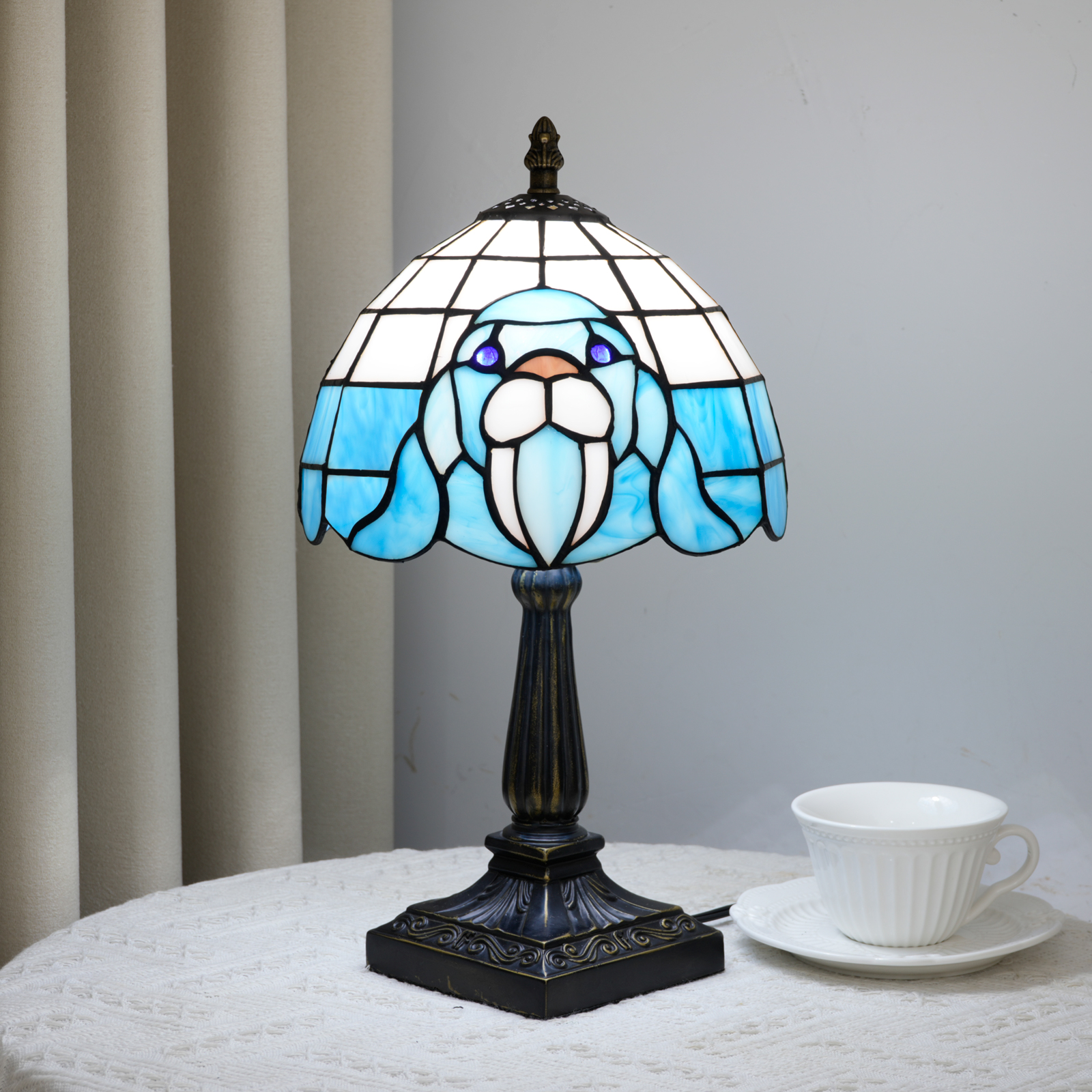 Blivuself Small Walrus Tiffany Style Blue Stained Glass Table Lamp, 8 Inch Art Deco Animal Nightstand Light, Vintage Coastal Decorative Lamp For Bedroom, Living Room, Apartment, And Home Office OFU1424