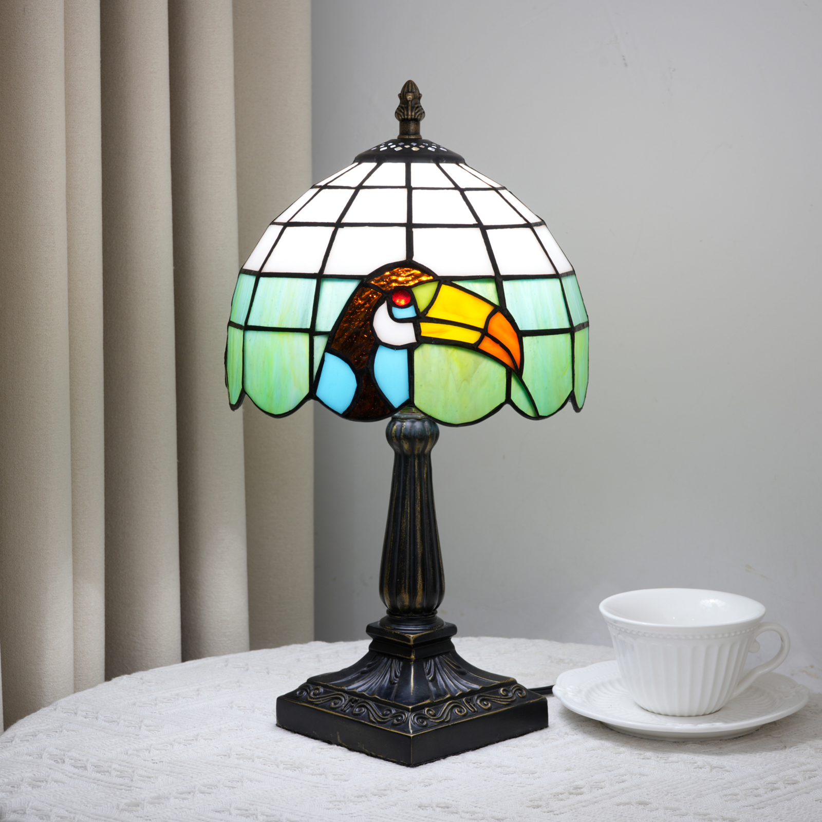 Blivuself Toucan Tiffany Style Stained Glass Table Lamp, 8 Inch Tropical Bird Themed Bedside Light, Vintage Art Deco Nightstand Lamp with Antique Bronze Base for Bedroom, Living Room, Home Office Decor OFU1433