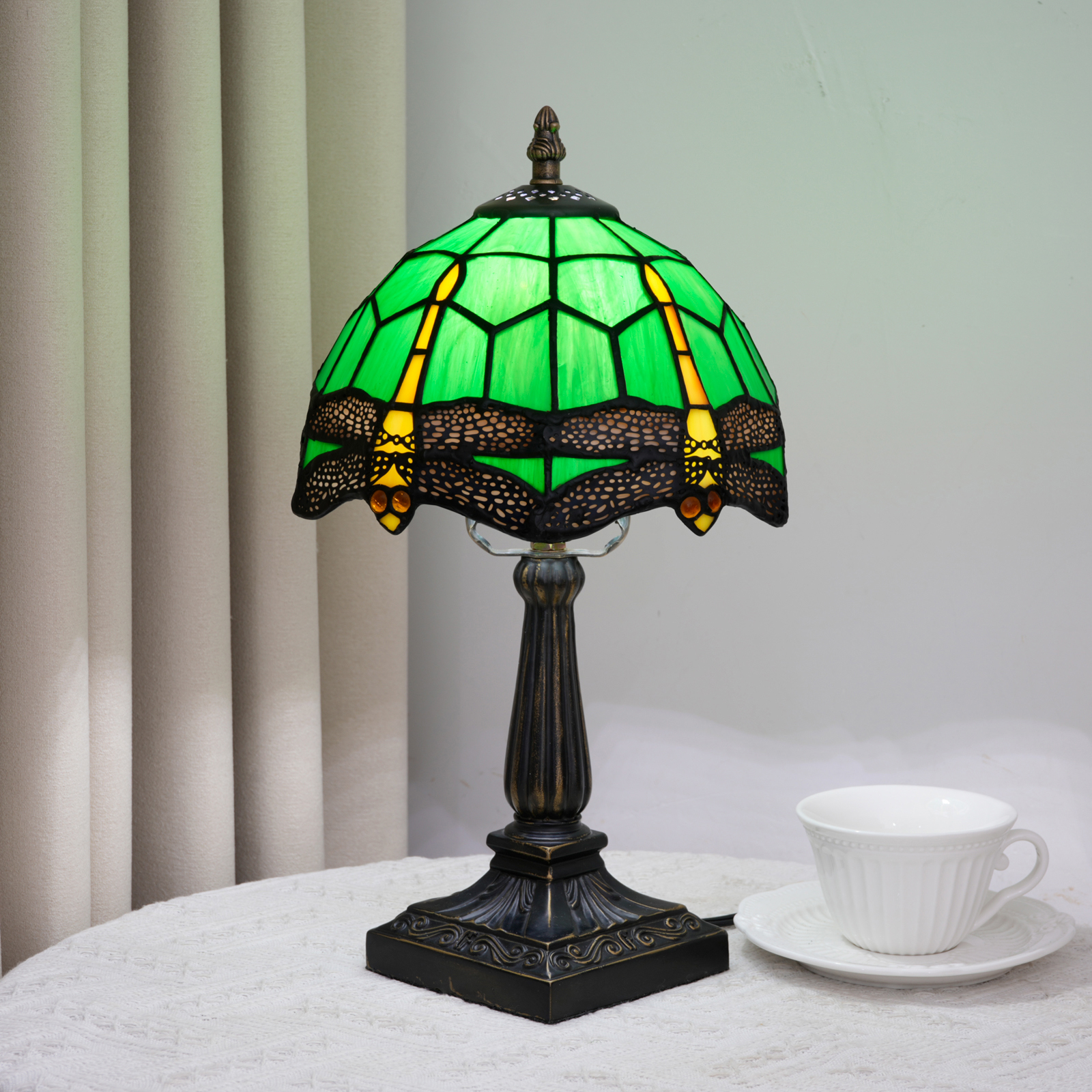 Blivuself Green Dragonfly Tiffany Style Stained Glass Table Lamp, 8 Inch Art Deco Bedside Light, Vintage Insect Themed Nightstand Lamp with Antique Bronze Base for Bedroom, Living Room, Home Office Decor OFU1436