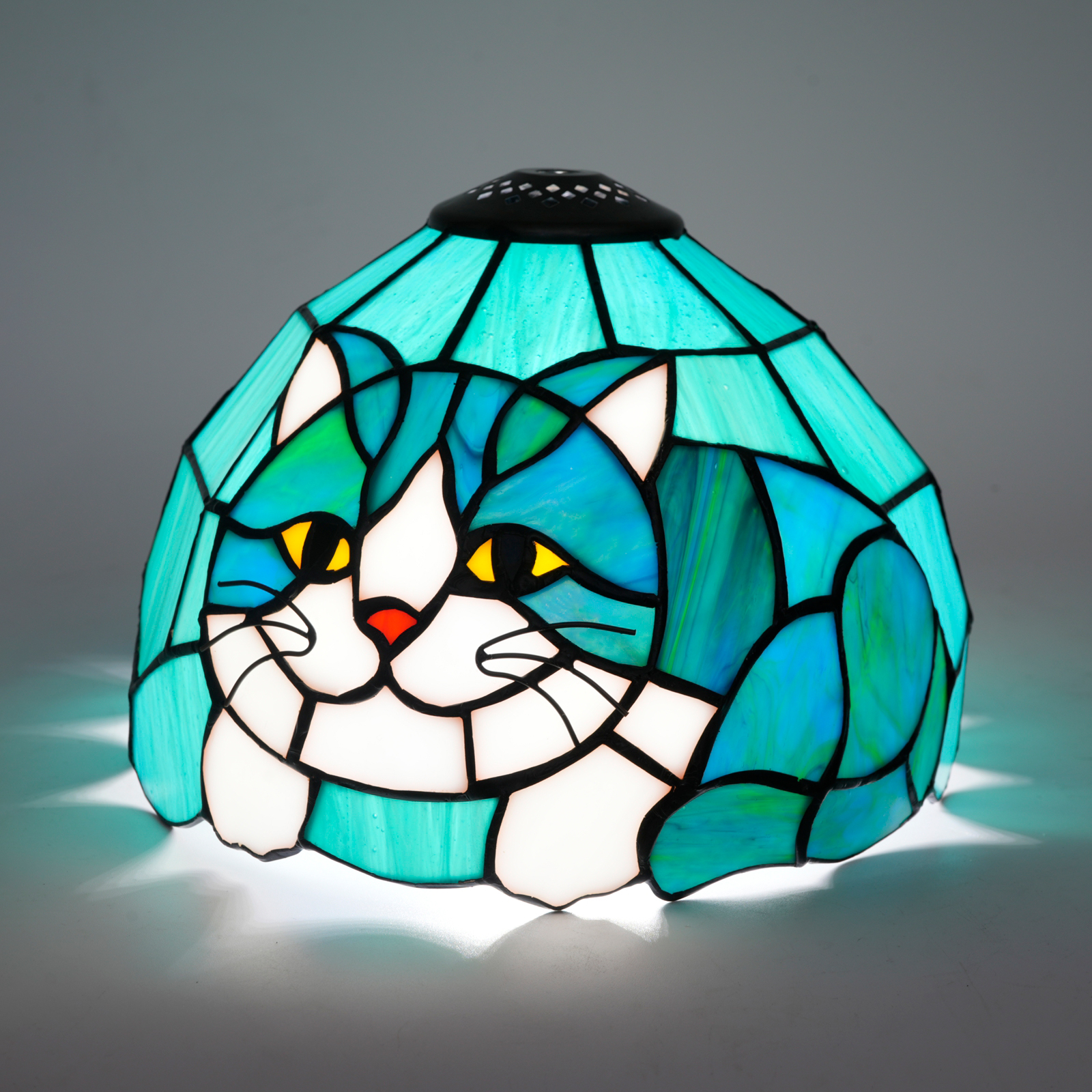 Blivuself Tiffany Style Stained Glass Cat Lampshade, 8 Inch Cute Blue Cat Pattern Replacement Shade, Handcrafted Animal Themed Lamp Cover for Table and Pendant Lights, Home Decor DZ08092X