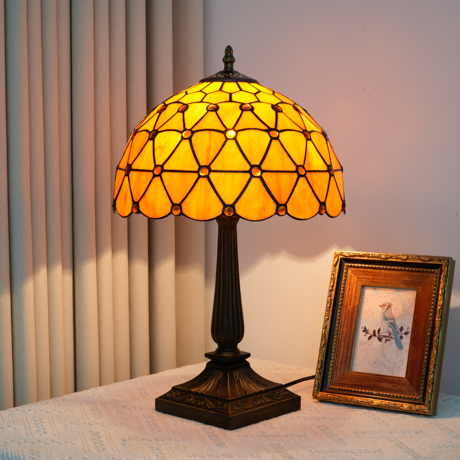 Blivuself Vintage Tiffany Style Amber Geometric Table Lamp, 12 Inch Handcrafted Stained Glass Nightstand Light with Warm Amber Pattern, Art Deco Jewel Embellished Accent Lamp, Antique Bronze Metal Base, 57 Inch Cord, Ideal for Bedroom, Living Room, Home Office, Rustic & Retro Decor OFT1408