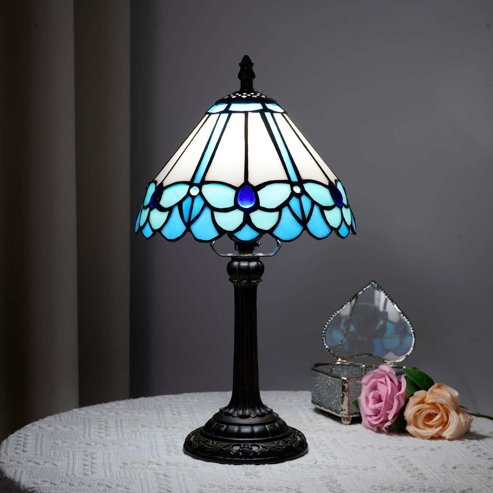 Blivuself Tiffany  Style Stained Glass Desk Lamp 8-Inch Blue Small Butterfly Pattern Desk Lamp For Bedroom Bedside Table Study Reading Desk Lamp Kitchen Dormitory Office Cafe Corridor Library Bar Decoration Furniture Decoration European And American Country Countryside Retro Style Unique Lovely Comfortable Life 8-Inch Sky Blue Butterfly Square Desk Lamp OFU1191