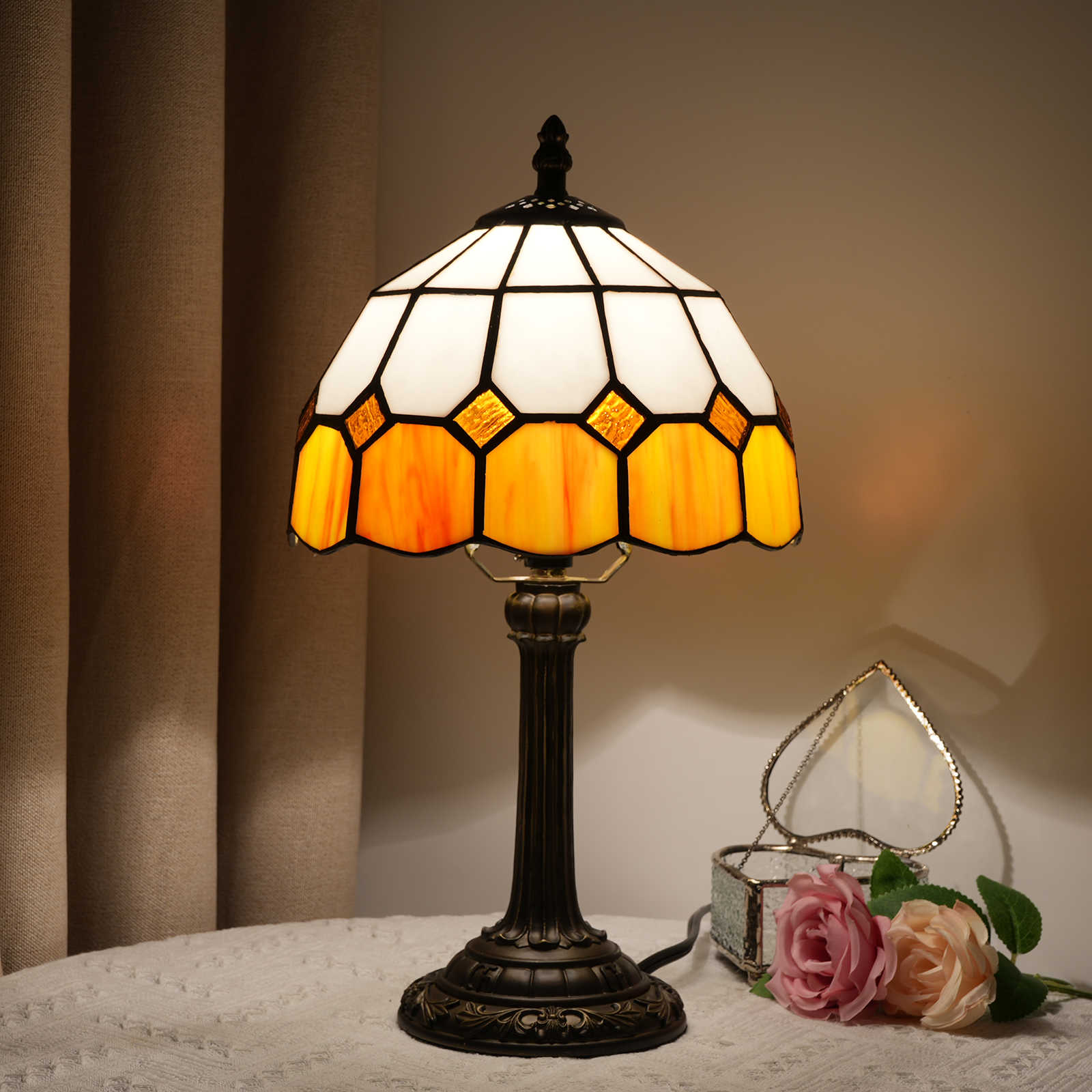  Blivuself Tiffany  Stained glass yellow-white plaid  Table Lamp Bedroom Bedside Reading lamp Office Dorm bar Vintage style decor Unique Lovely cottage 8-inch country nightstand lamp 8 inches Yellow and white plaid desk lamp OFU966