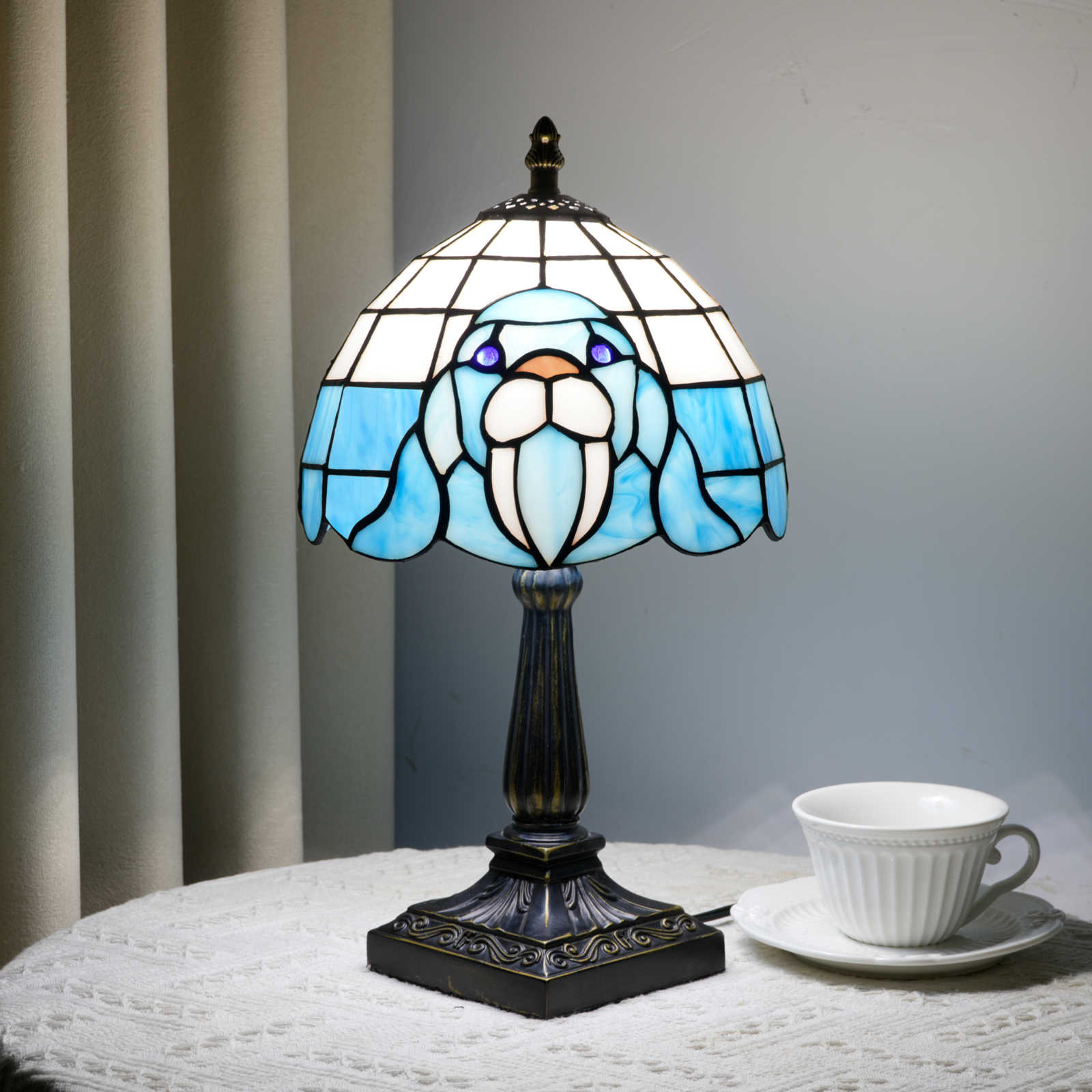 Blivuself Small Walrus Tiffany Style Blue Stained Glass Table Lamp, 8 Inch Art Deco Animal Nightstand Light, Vintage Coastal Decorative Lamp For Bedroom, Living Room, Apartment, And Home Office OFU1424