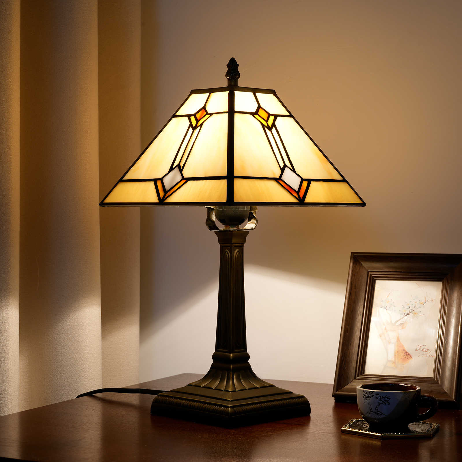 Blivuself Tiffany Style Stained Glass Desk Lamp 8-Inch Warm Yellow Desk Lamp Suitable For Bedroom Bedside Table Study Reading Desk Lamp Kitchen Dormitory Office Cafe Corridor Library Bar Decoration Furniture Decoration European And American Country Countryside Retro Style Unique Lovely Comfortable Life 8-Inch Warm Yellow Square Desk Lamp OFU1195