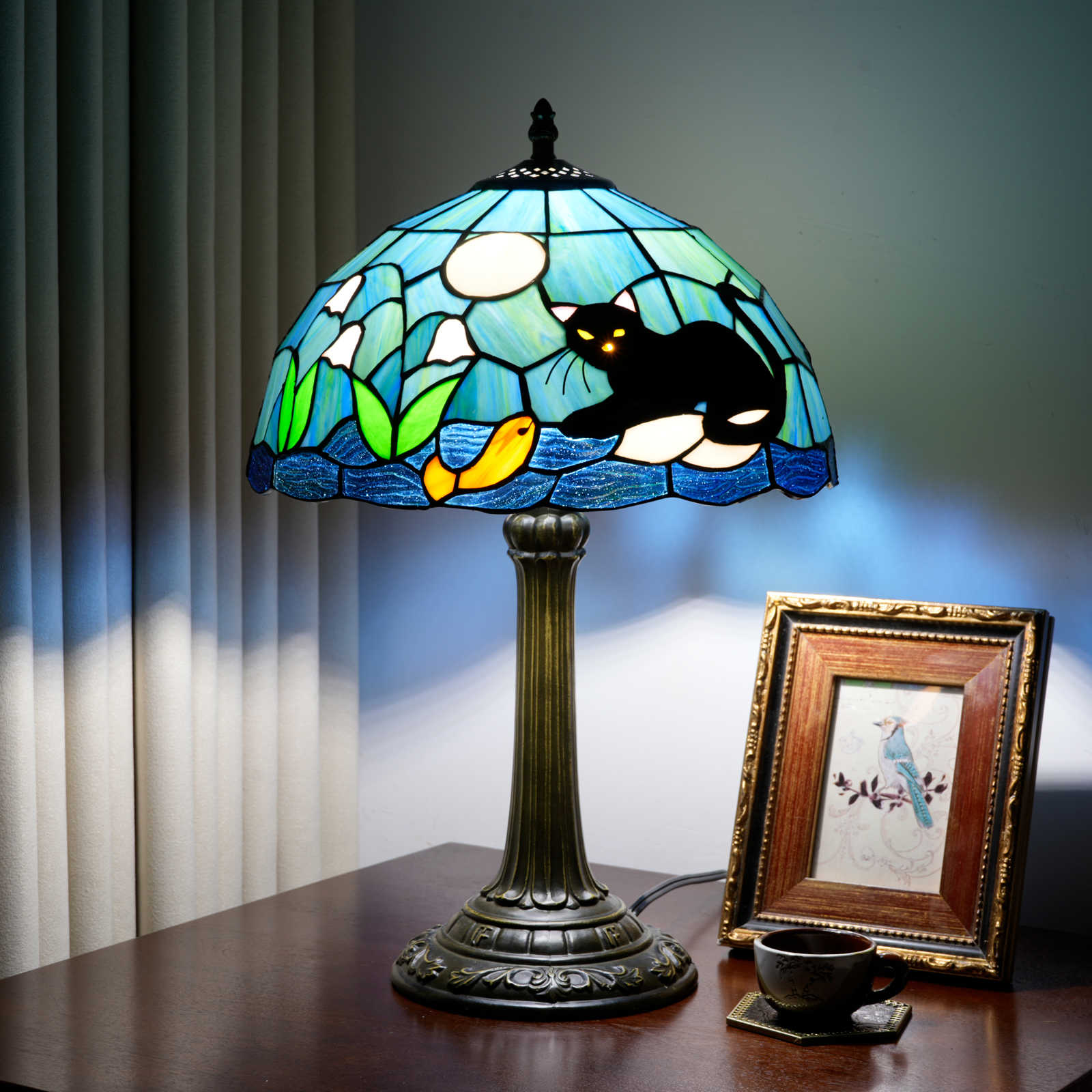 Blivuself 12 Inch Tiffany Style Black Cat Night Scene Stained Glass Table Lamp, Whimsical Cat & Goldfish Desk Light with Blue Moonlit Pond Glass Shade, Antique Bronze Metal Base, Perfect for Living Room, Bedroom, Office, Nightstand & Cat Lover Home Decor OFT1441