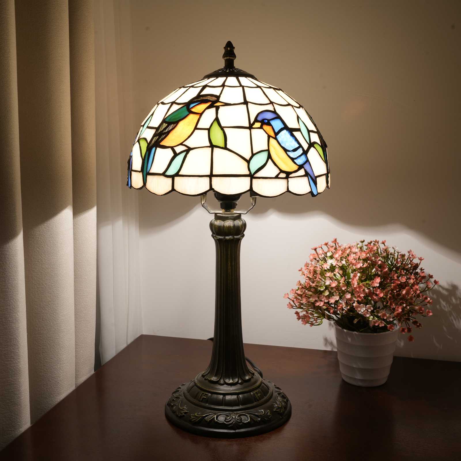 Blivuself Tiffany Table Lamp 10 Inch Stained Glass Lamp Classic Art Style Robin Warm Color Lighting Eye Protection Reading Lamp Suitable For Study Bedroom Dining Room Office Tiffany Retro Style Home Decoration（OFT1321）