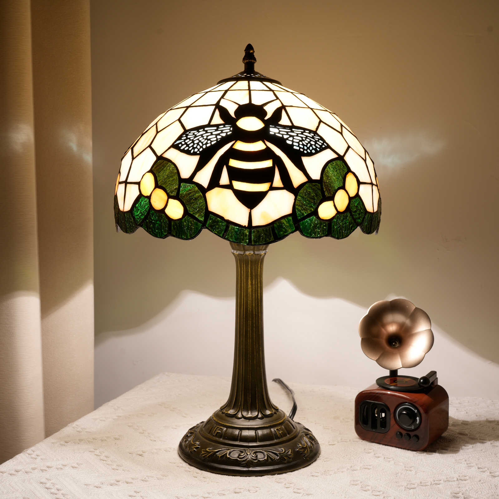 Blivuself Tiffany Stained Glass Table Lamp,   12-Inch Country-Style Black Little Bee, Handcrafted Bedside Lamp, Suitable For Home Decoration Art In Bedrooms, Dormitories, Living Rooms, Etc（OFT1330）
