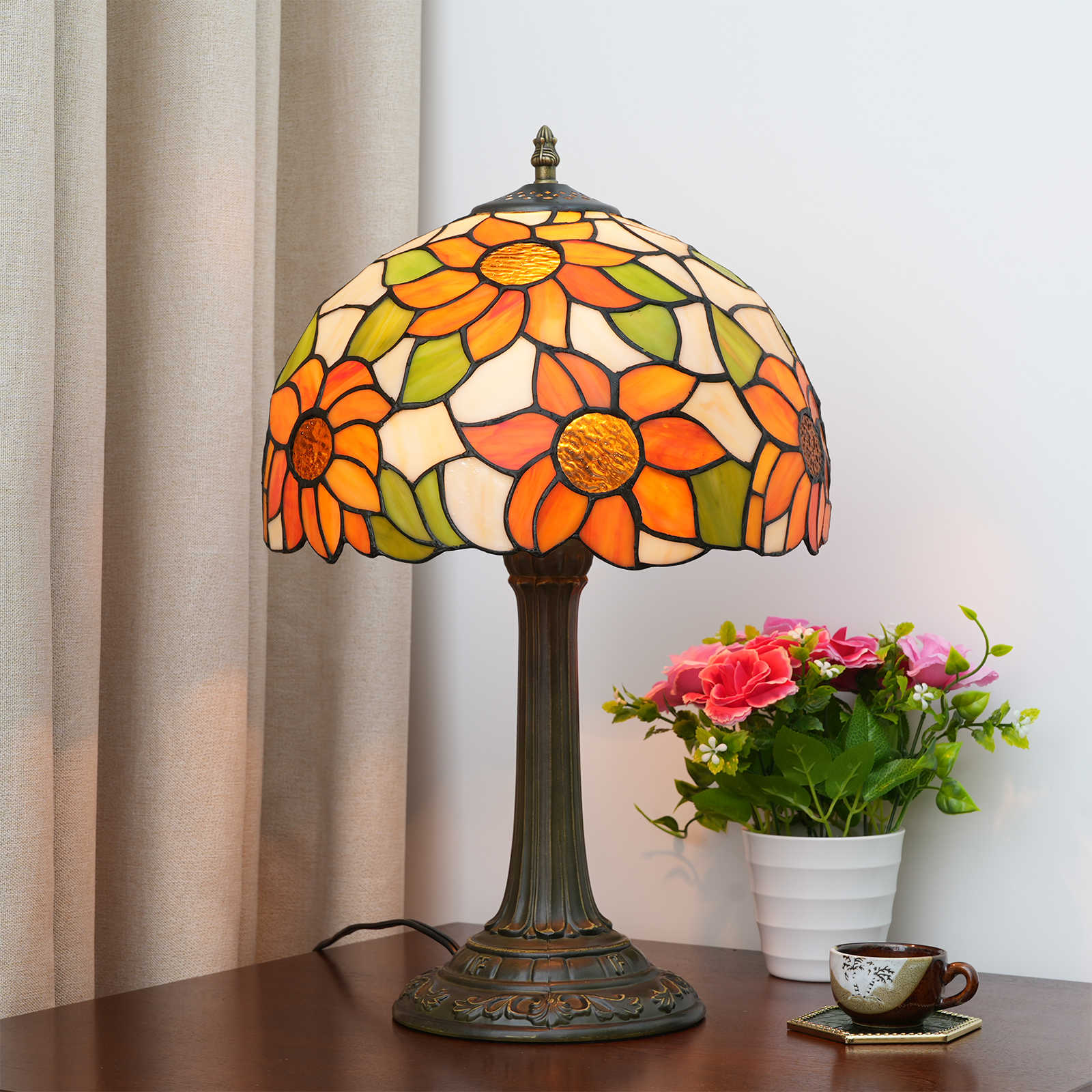Blivuself Tiffany Lamp Stained Glass Lamp Sunflower Yellow Bedroom Table Lamp Reading Desk Light for Bedside Living Room Office Dormitory Dining Room Decorate Gift 12x12x18 ，12 Inch Sunflower Table lamp OFT1066