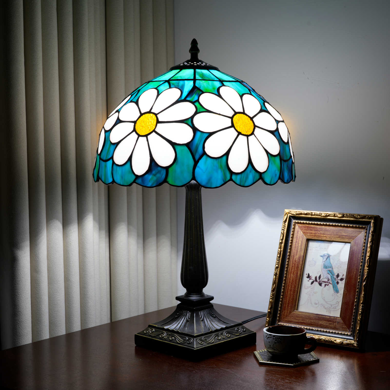 Blivuself 12 Inch Tall Tiffany Style Daisy Flower Glass Lamp, Retro Floral Art Deco Accent Table Light with Vibrant White Daisy and Teal Blue Stained Glass Shade, Handcrafted Nature Design, Antique Bronze Finished Base, Inline Switch, Suitable for Bedroom, Living Room, Office, Farmhouse, Cottage Home Decor OFT1401