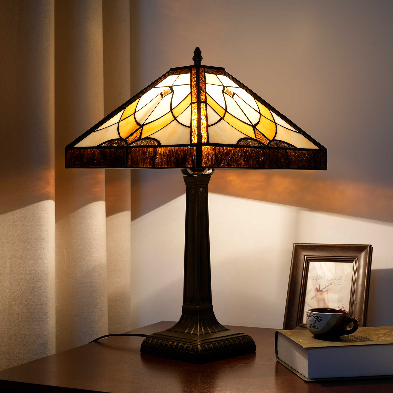 Blivuself Tiffany Stained Glass Brown Square Base European And American Court Vintage Desk Lamp 16 Inch Office Desk Bedroom Corridor Cafe Restaurant Bar Decorative Furniture Decorated 16 Inch Brown Square Lamp Lamp - Bronze Square Base OFT1252