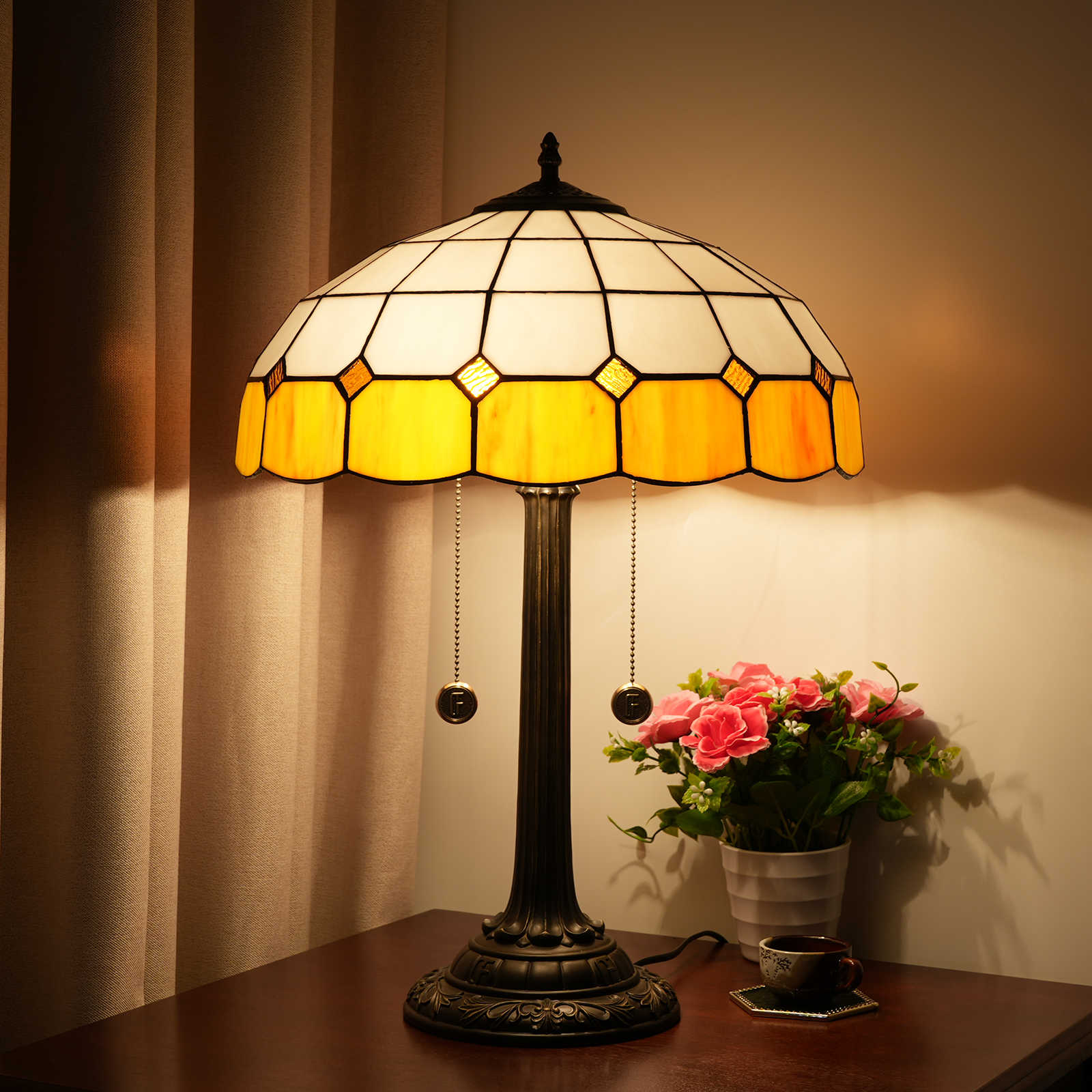 Blivuself Tiffany Stained Glass Yellow Plaid Country, European, Vintage Style Light 16x16x24 Inch Table Lamp Kitchen Office Desk Bedroom Hallway Eye Protection Reading Light Furniture Decoration Yellow And White Plaid OFT1222